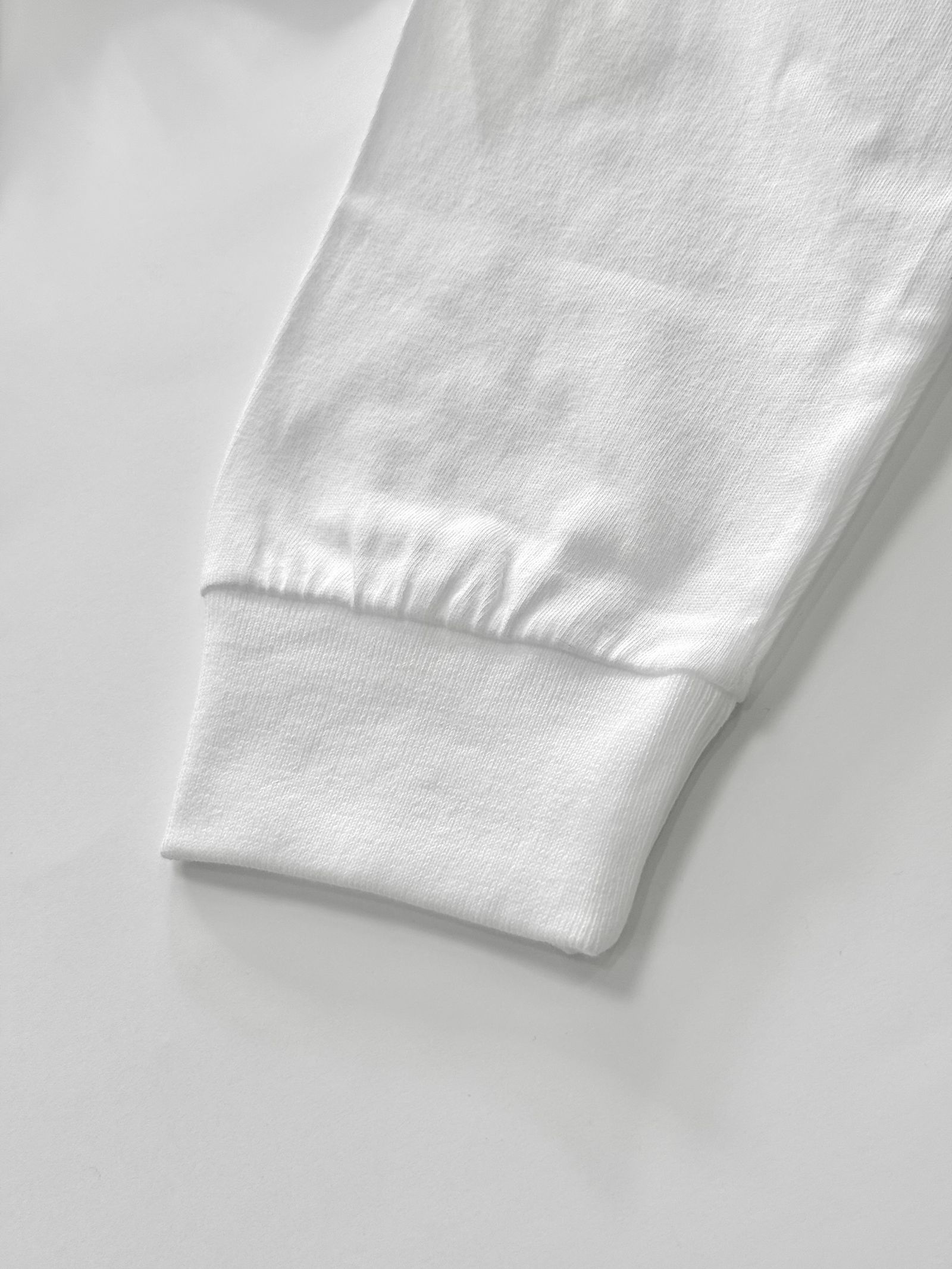 YgG DrasiL L/S TEE DESIGN by YUIKA (WHITE)