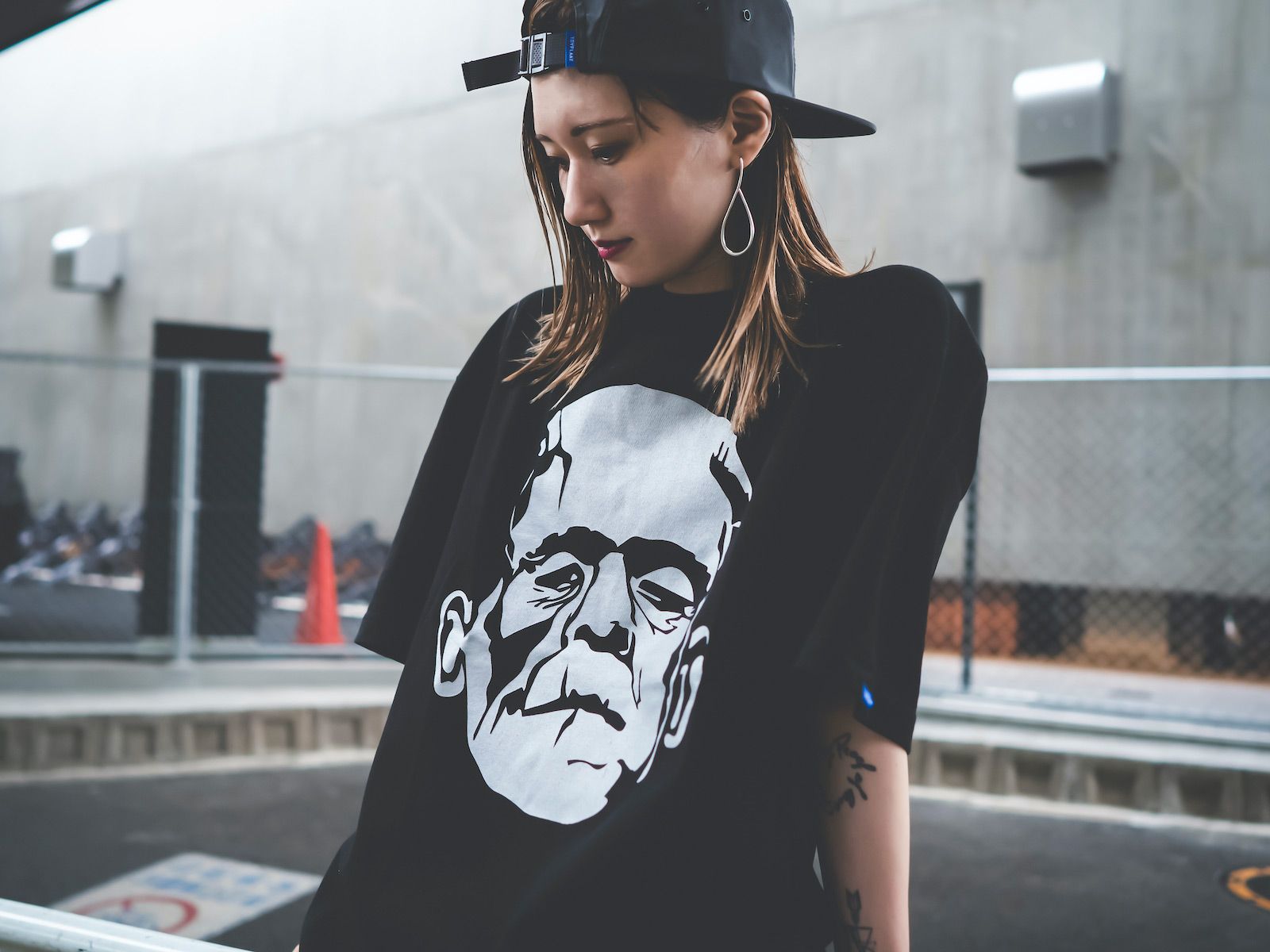 REFLECTIVE MONSTER TEE (BLACK)