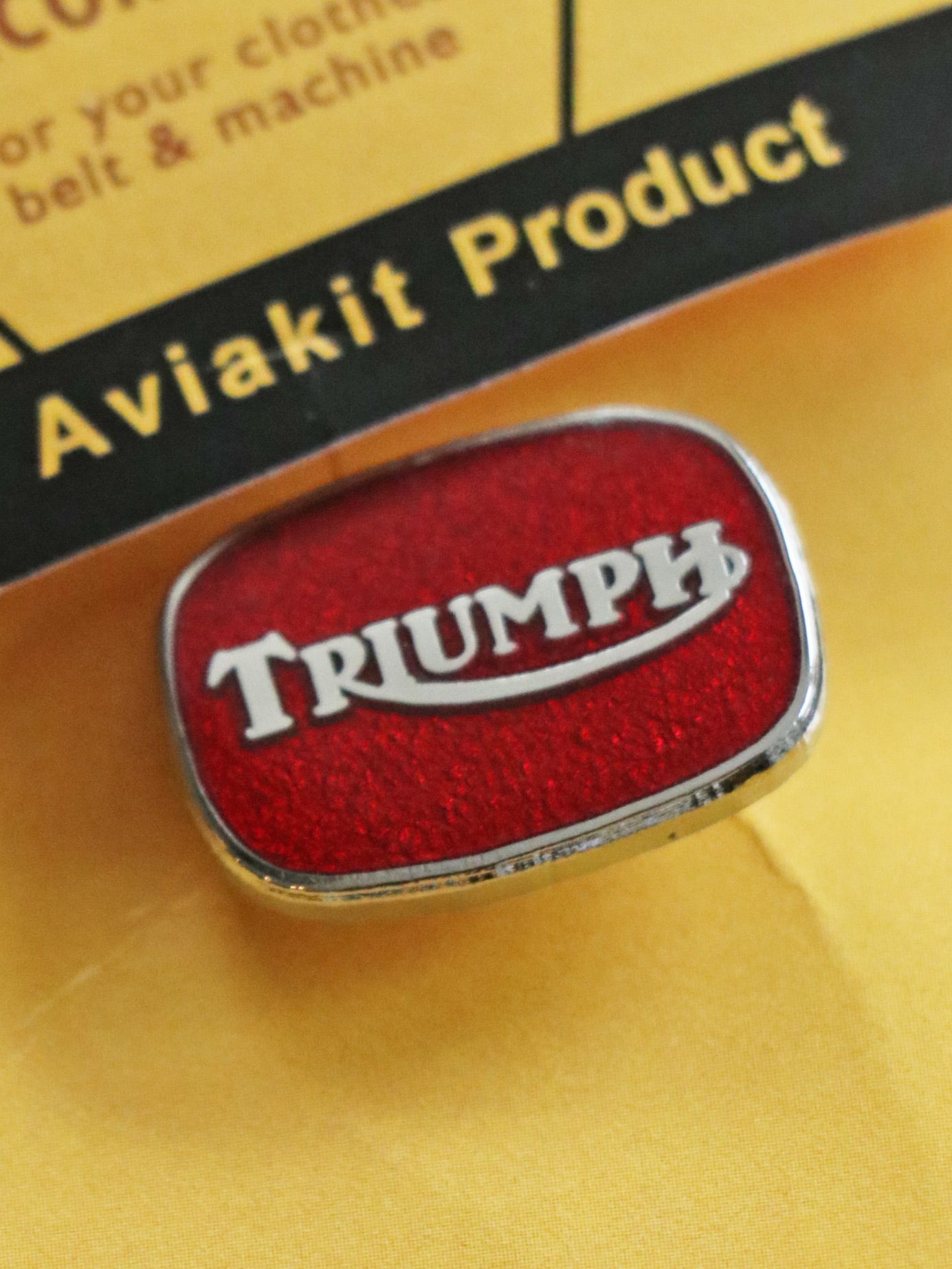 【即日発送可能】"TRIUMPH CUSHION" BADGE
