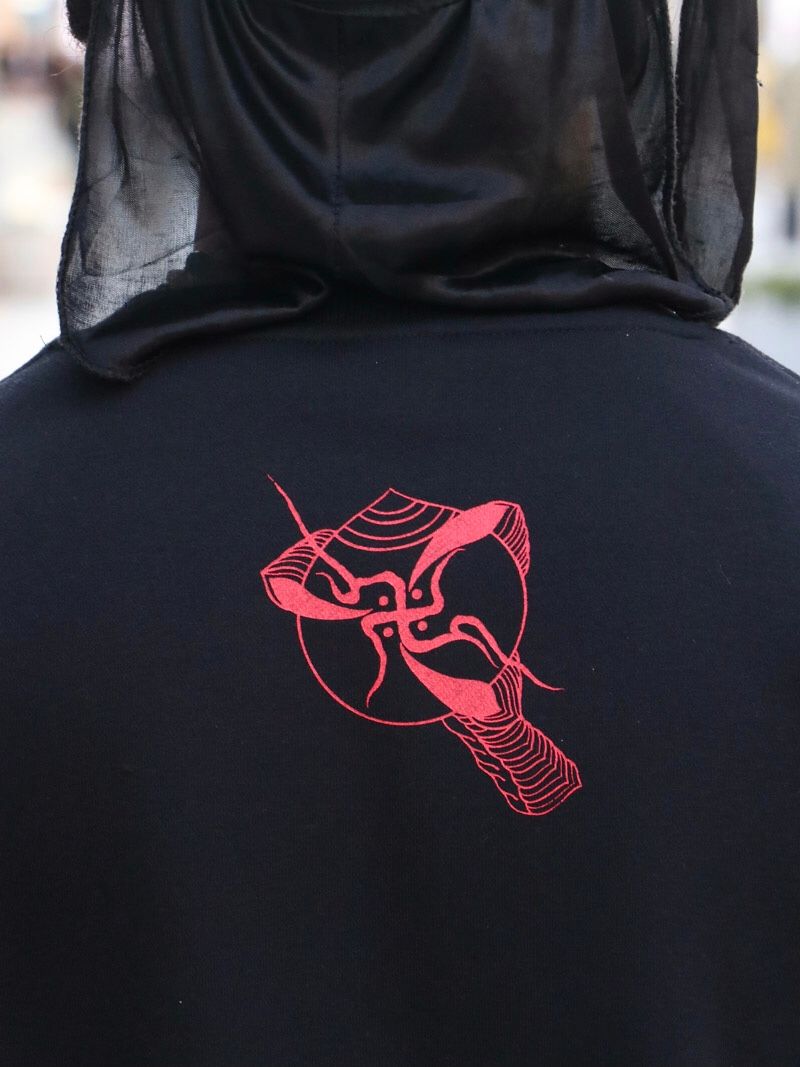 TRIVAL DRAGON SWEAT (BLACK)