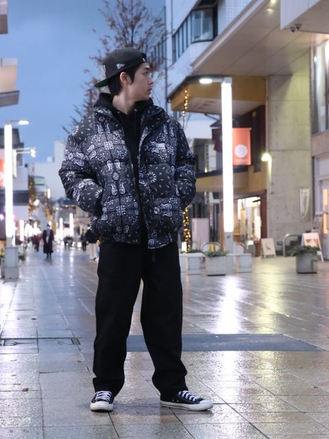 冬こそ派手にウィンターペイズリー