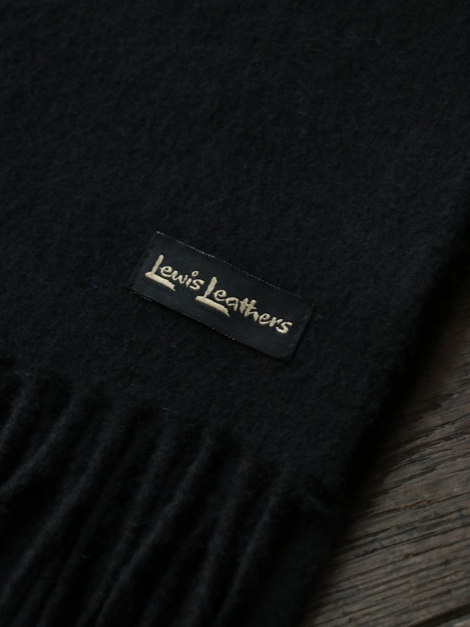 SCOTISH WOOL SCARF (BLACK)