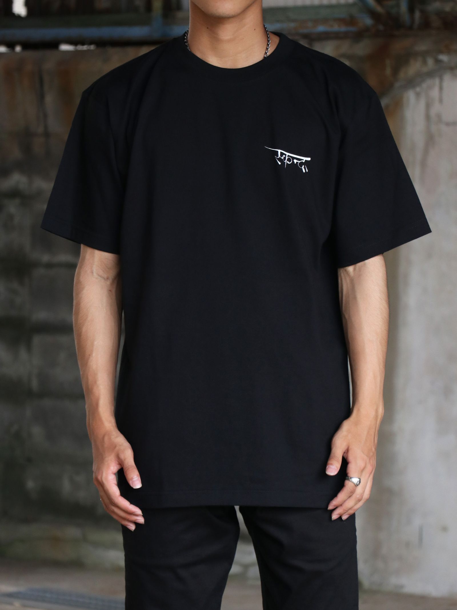 "DARK MATTER" S/S TEE / "DARK MATTER" Tシャツ(ブラック）