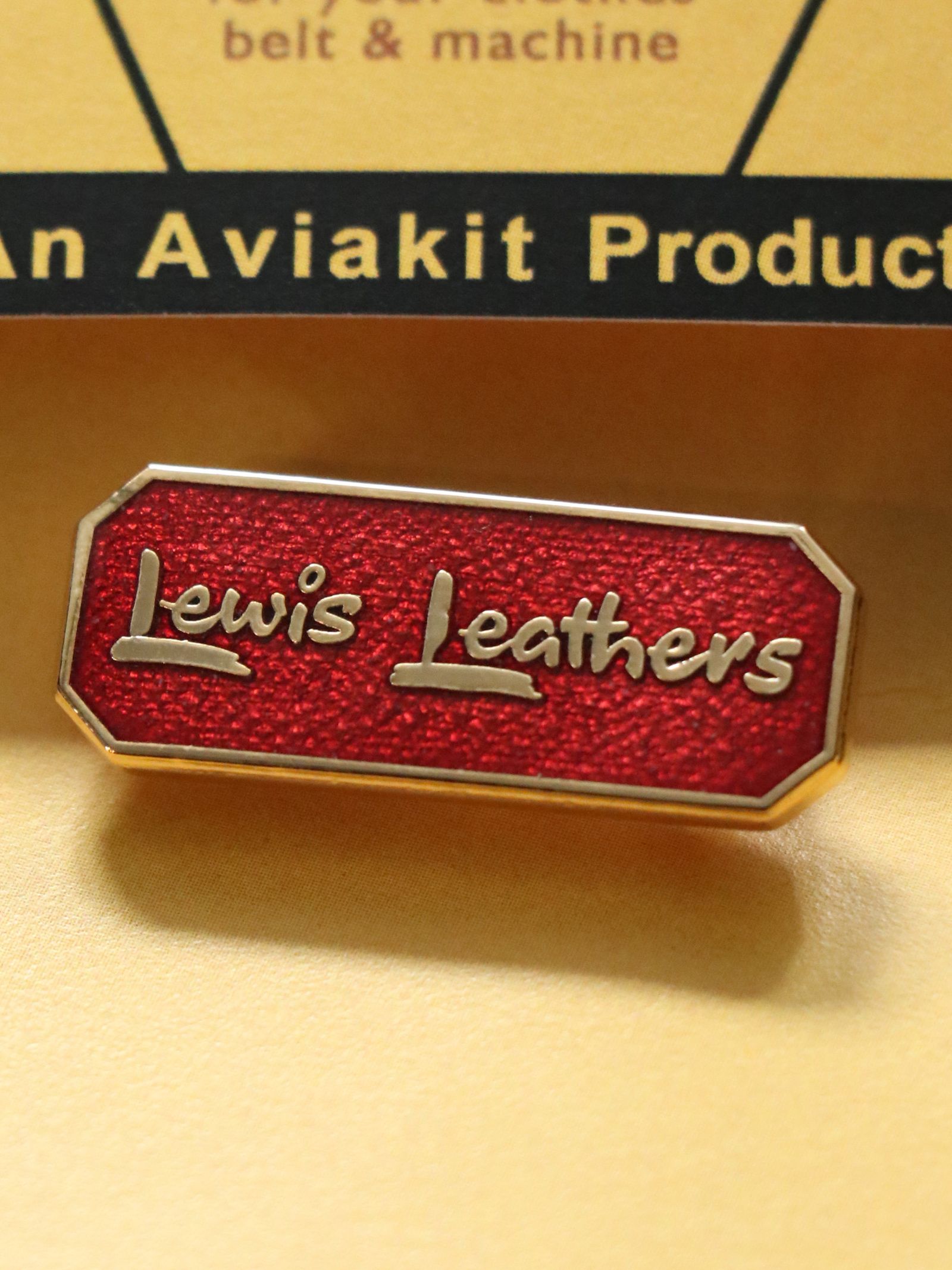 【即日発送可能】"LEWIS LEATHER RECTANGLE" BADGE