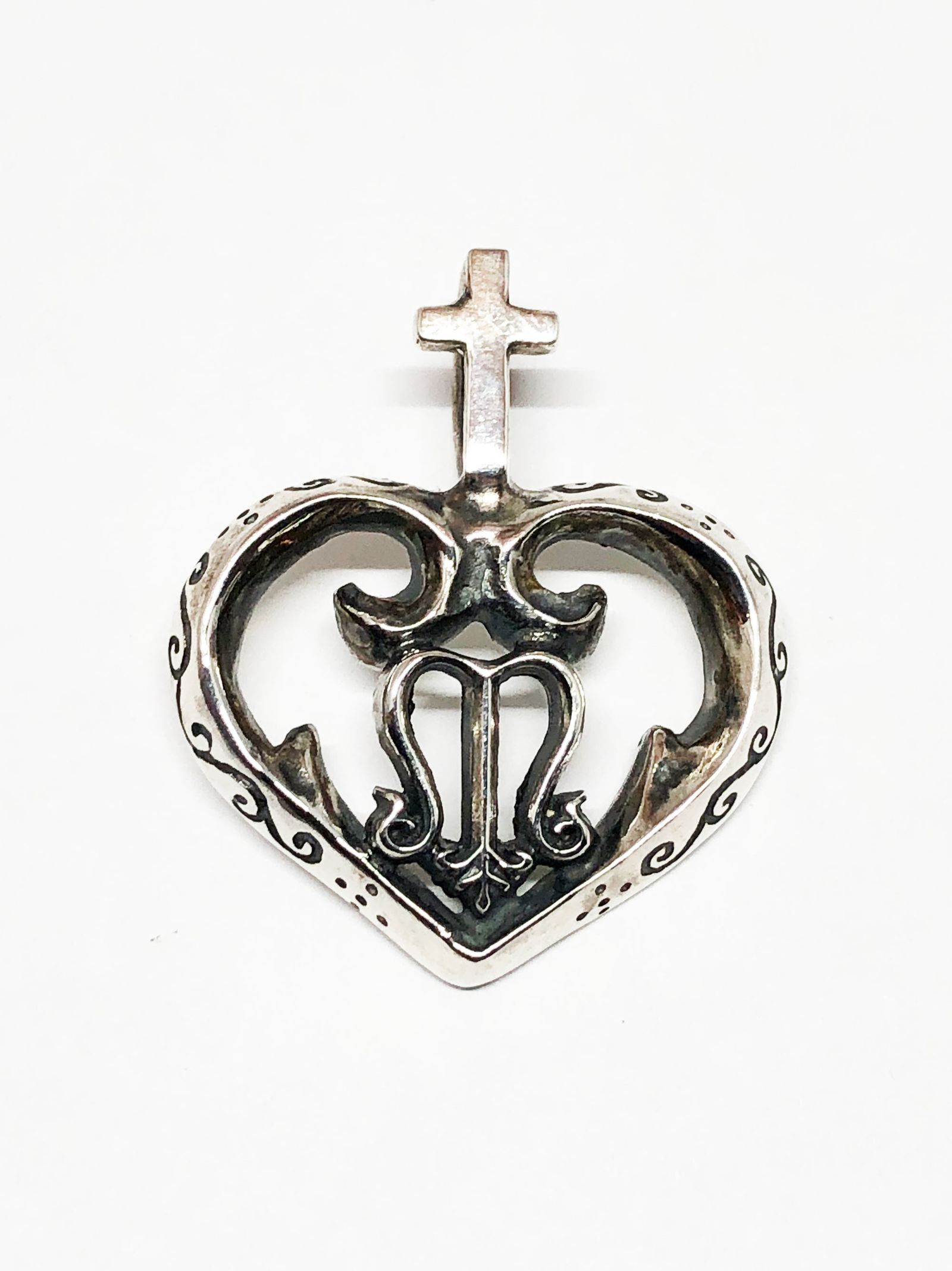 CROSS HEART NECKTOP (SILVER925)