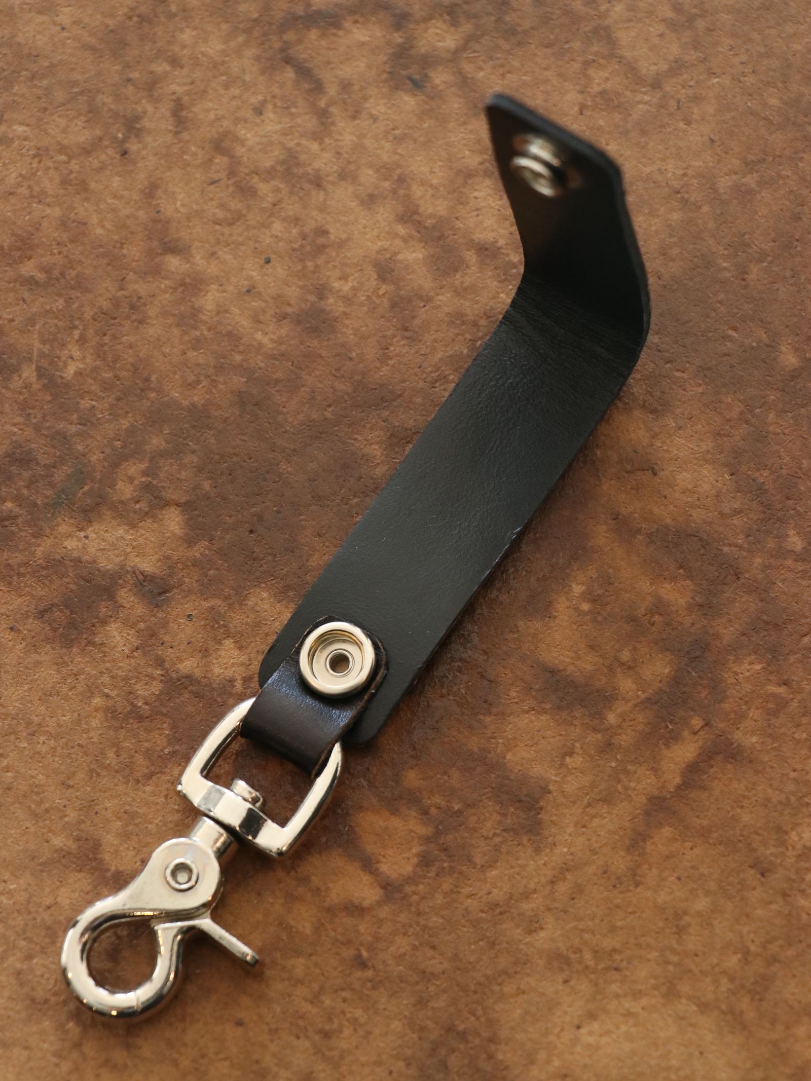 【限定発売】LEWIS LEATHERS BELT LOOP KEYRING MK2 VEGE COW (VEGE GOLD×HORSE BLACK)