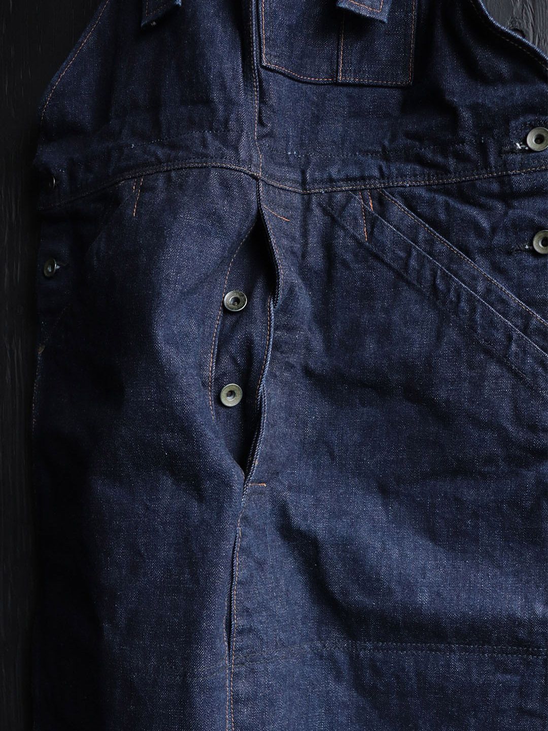 DENIM DERT APRON OVER-ALLS (DARK INDIGO)