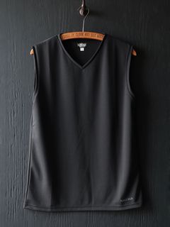 HIGHT-SPECK V-NECK NO SLEEVE SPORTWEAR (SILKY BLACK)