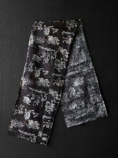 PLAYING ANIMAL” LONG SCARF (MIDNIGHT BLACK)