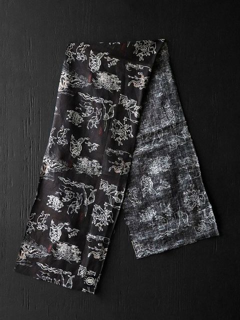 PLAYING ANIMAL” LONG SCARF (MIDNIGHT BLACK)