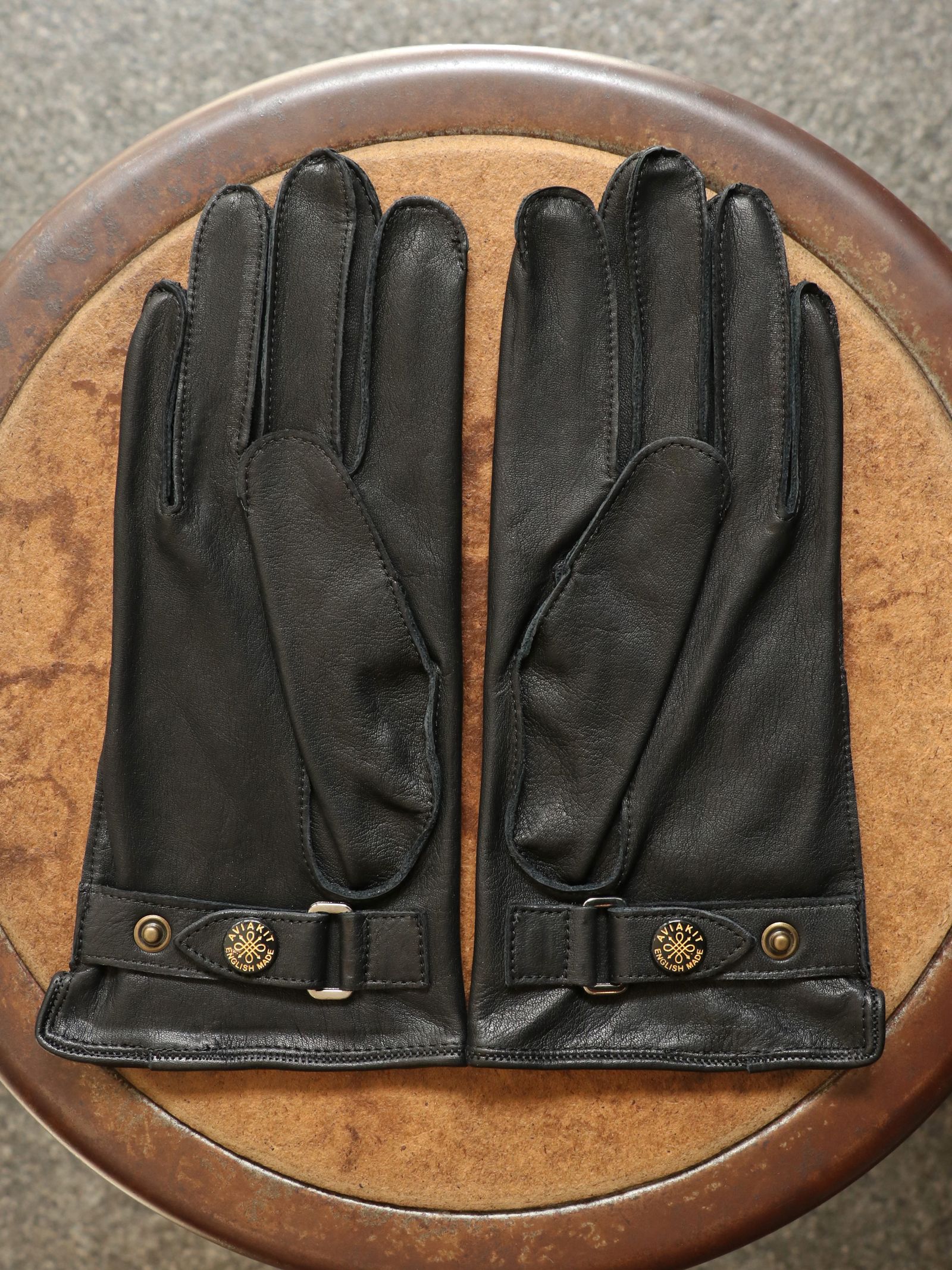 Lewis Leathers - 【即日発送可能】No.810 STRAP GLOVES (COW 