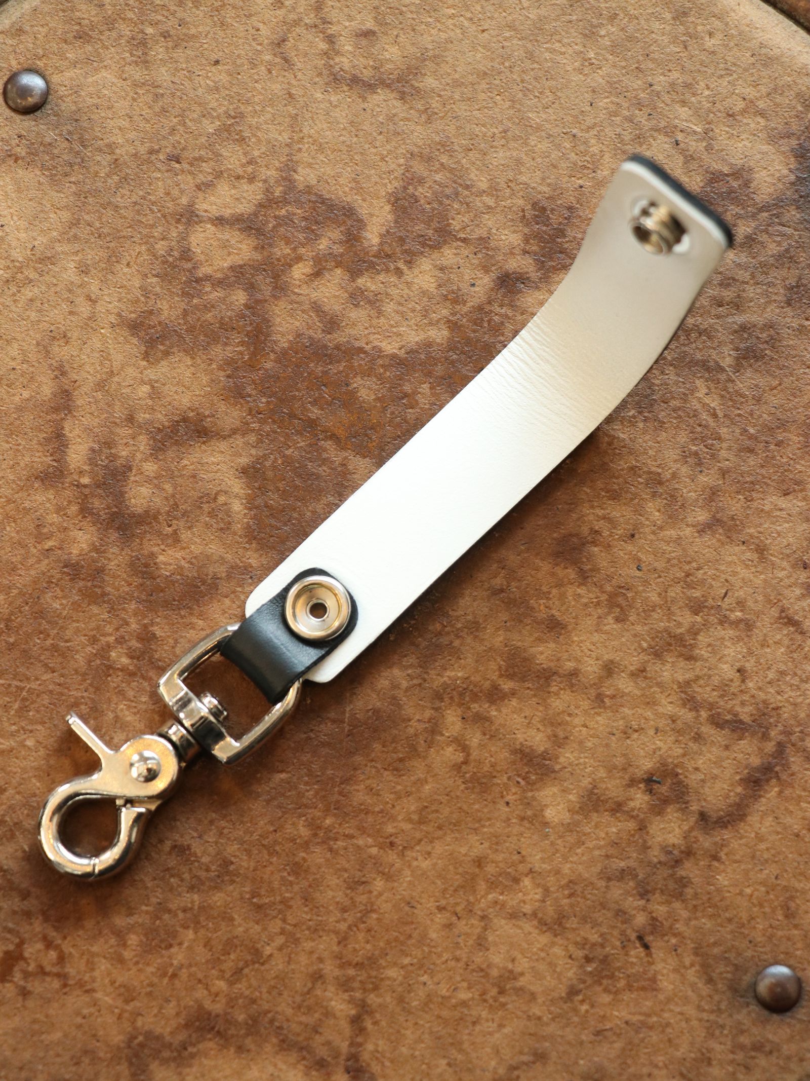 【限定発売】LEWIS LEATHERS BELT LOOP KEYRING MK2 (BLACK×WHITE)