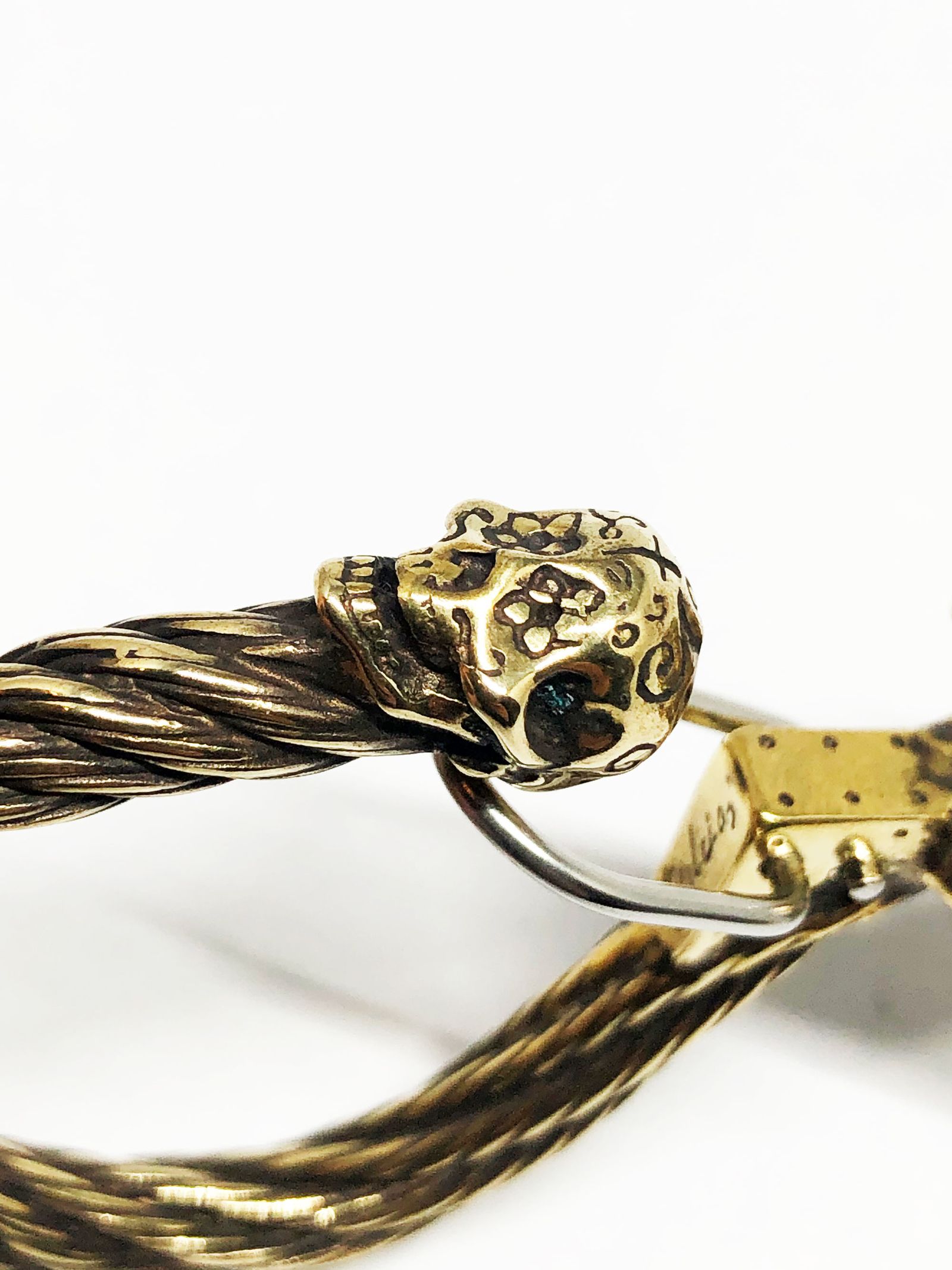 galcia - GANGSTERVILLE & galcia KEY HOLDER (BRASS) | SKANDA