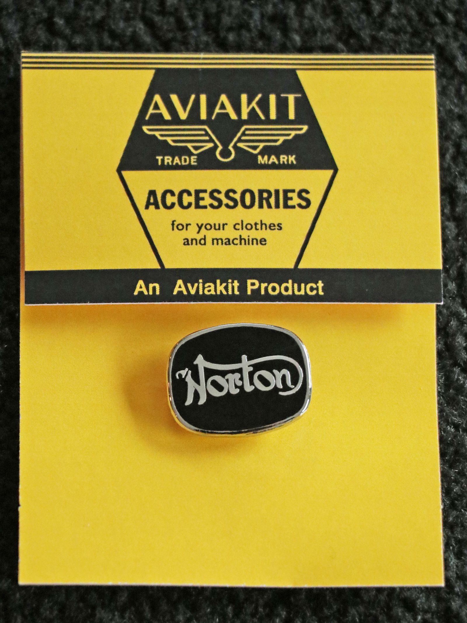 "NORTON CUSHION" BADGE