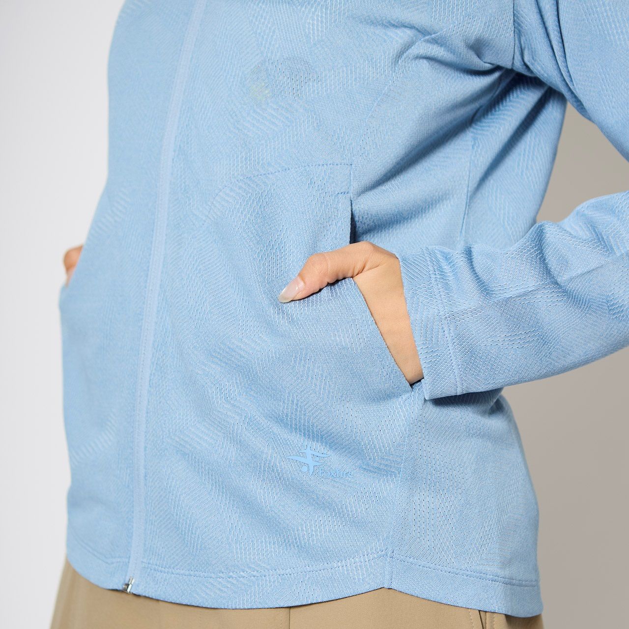 SCウィンドパスフーディ (Women’s)/ライトブルー