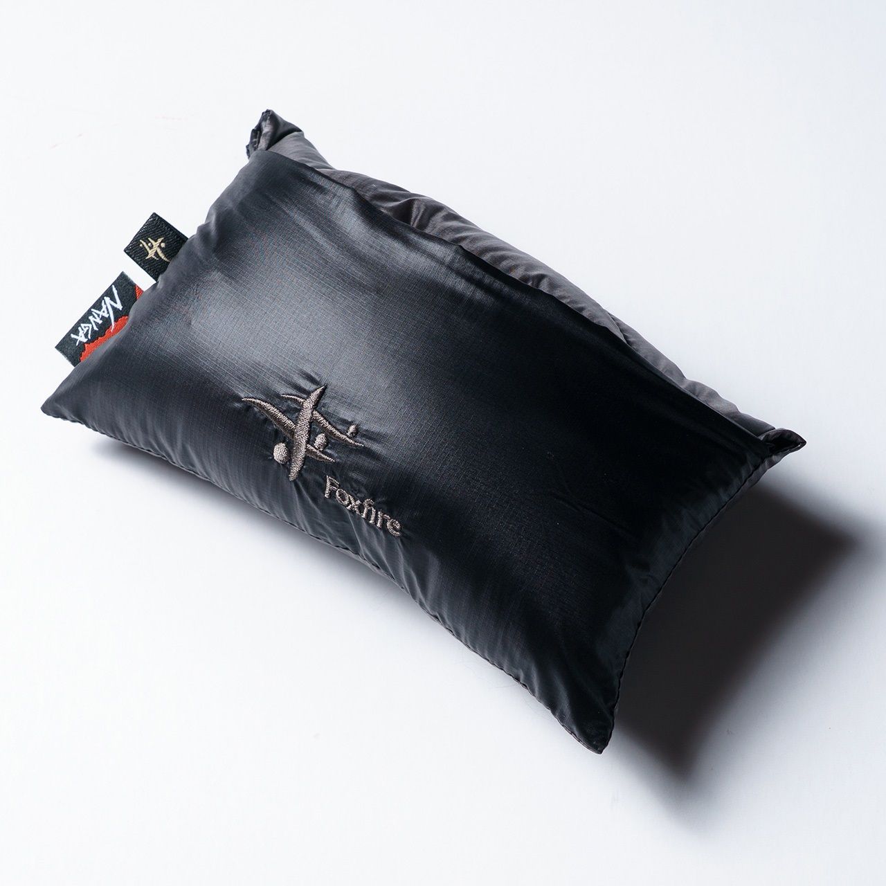 NANGA DOWN MUFFLER/ブラック