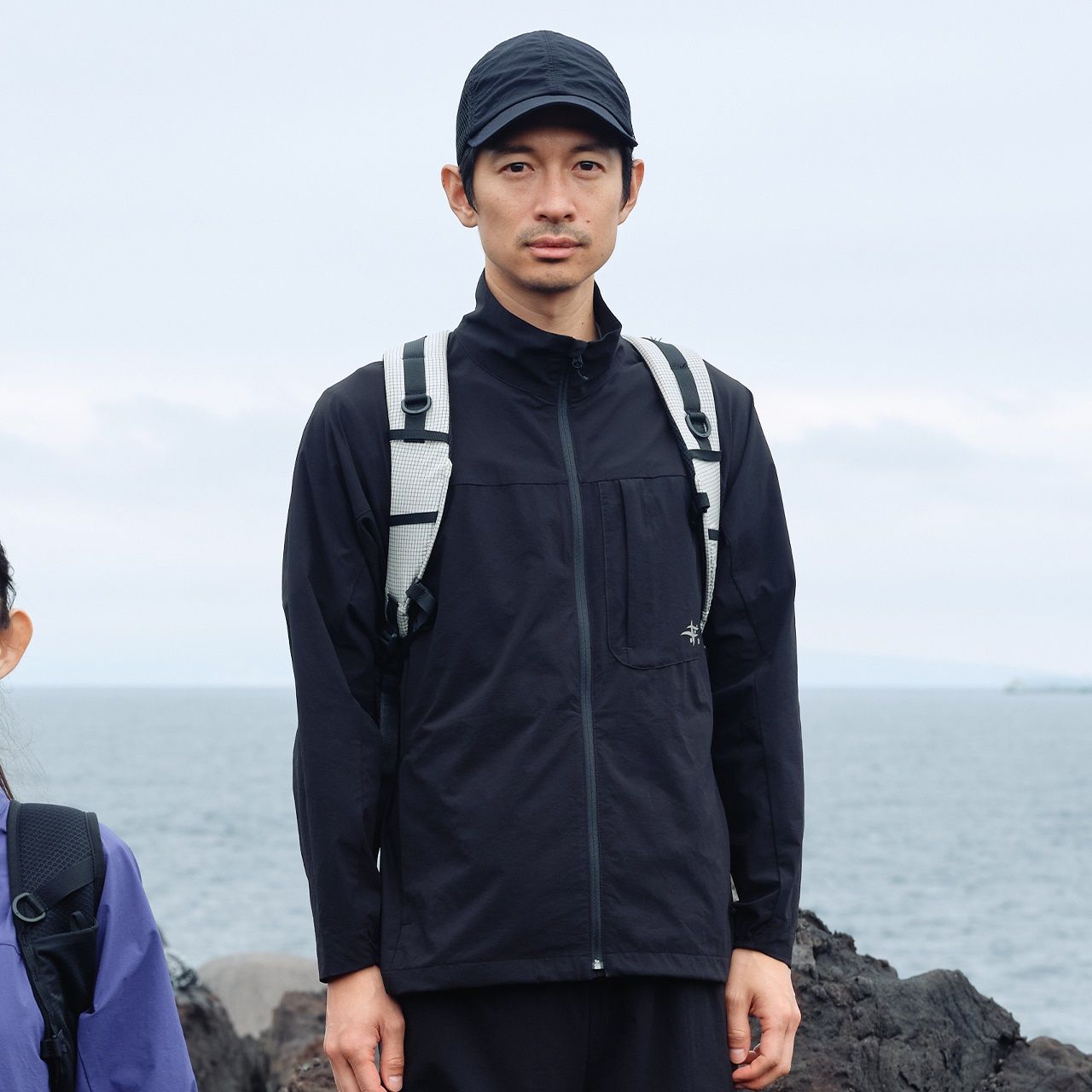 スタッシュライトジャケット (Unisex)/ブラック