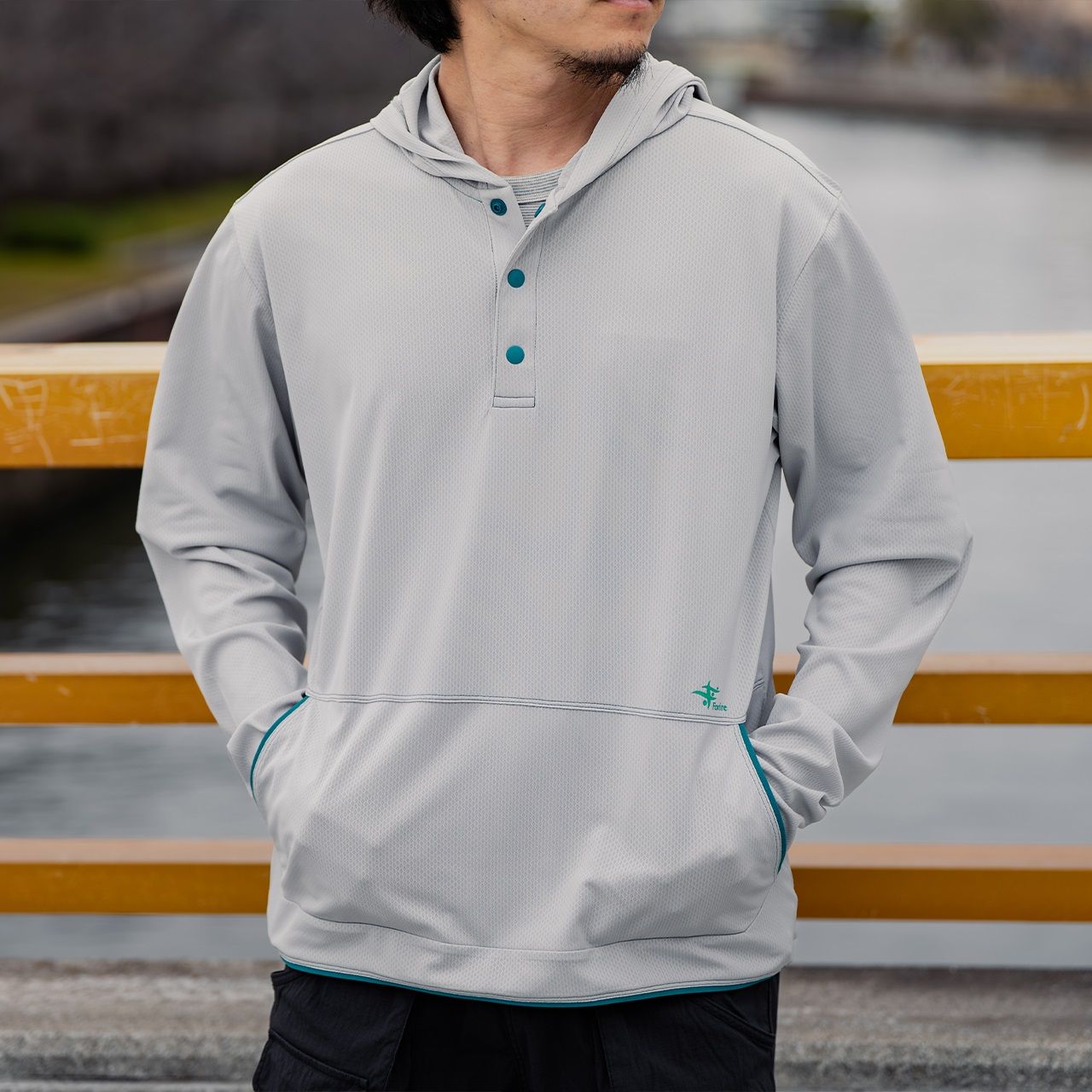 SC FISHDOMフーディ/ライトグレー