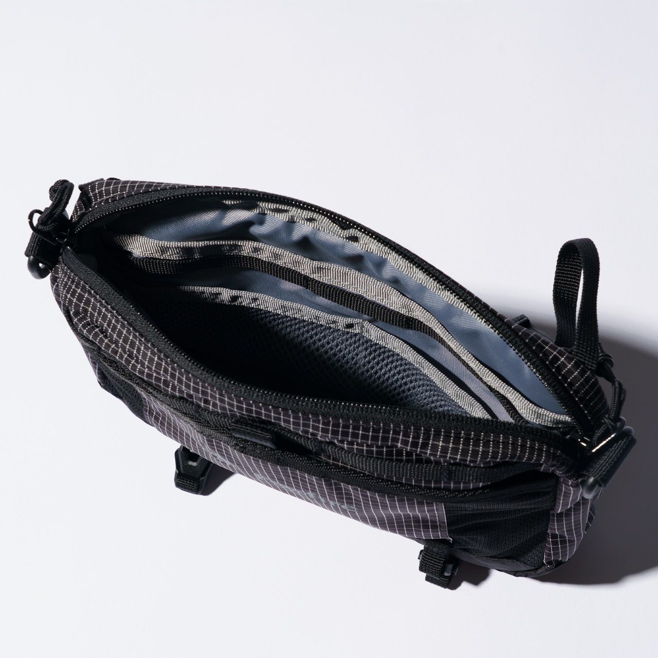 RSライトチェストパック/オフホワイト