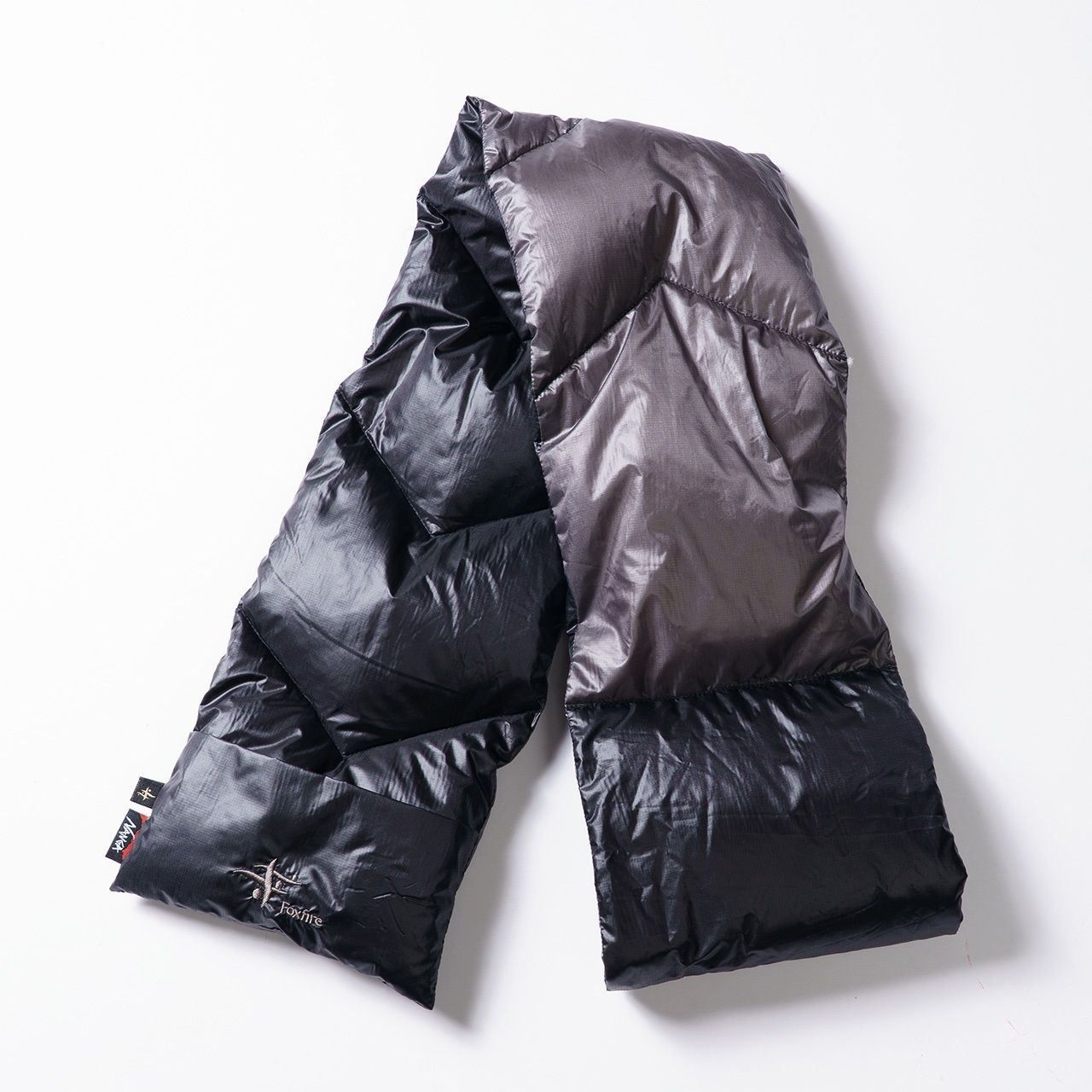 NANGA DOWN MUFFLER/ブラック