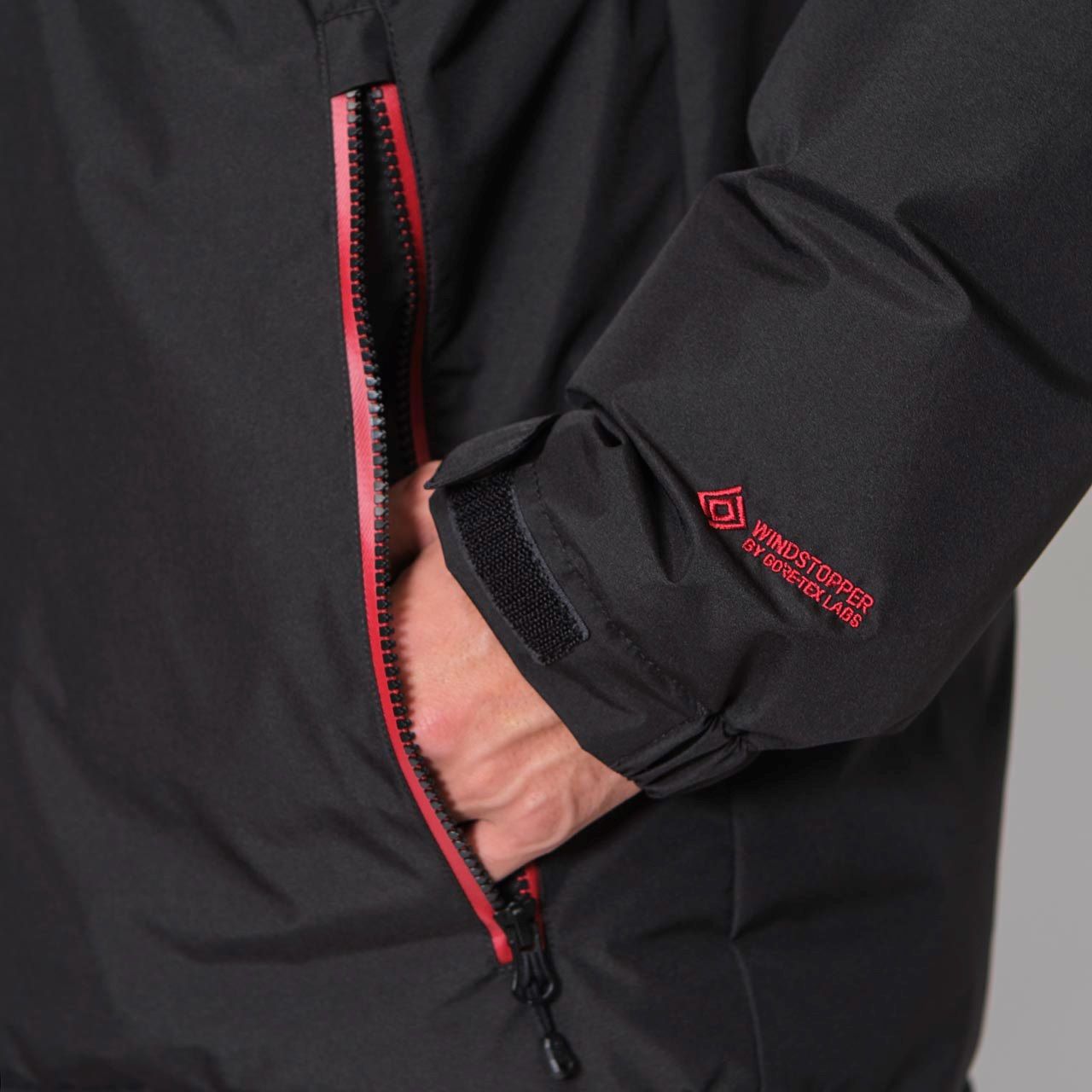 Foxfire × NANGA GORE-TEX WS フィッシングダウンジャケット 2026/ブラック×レッド