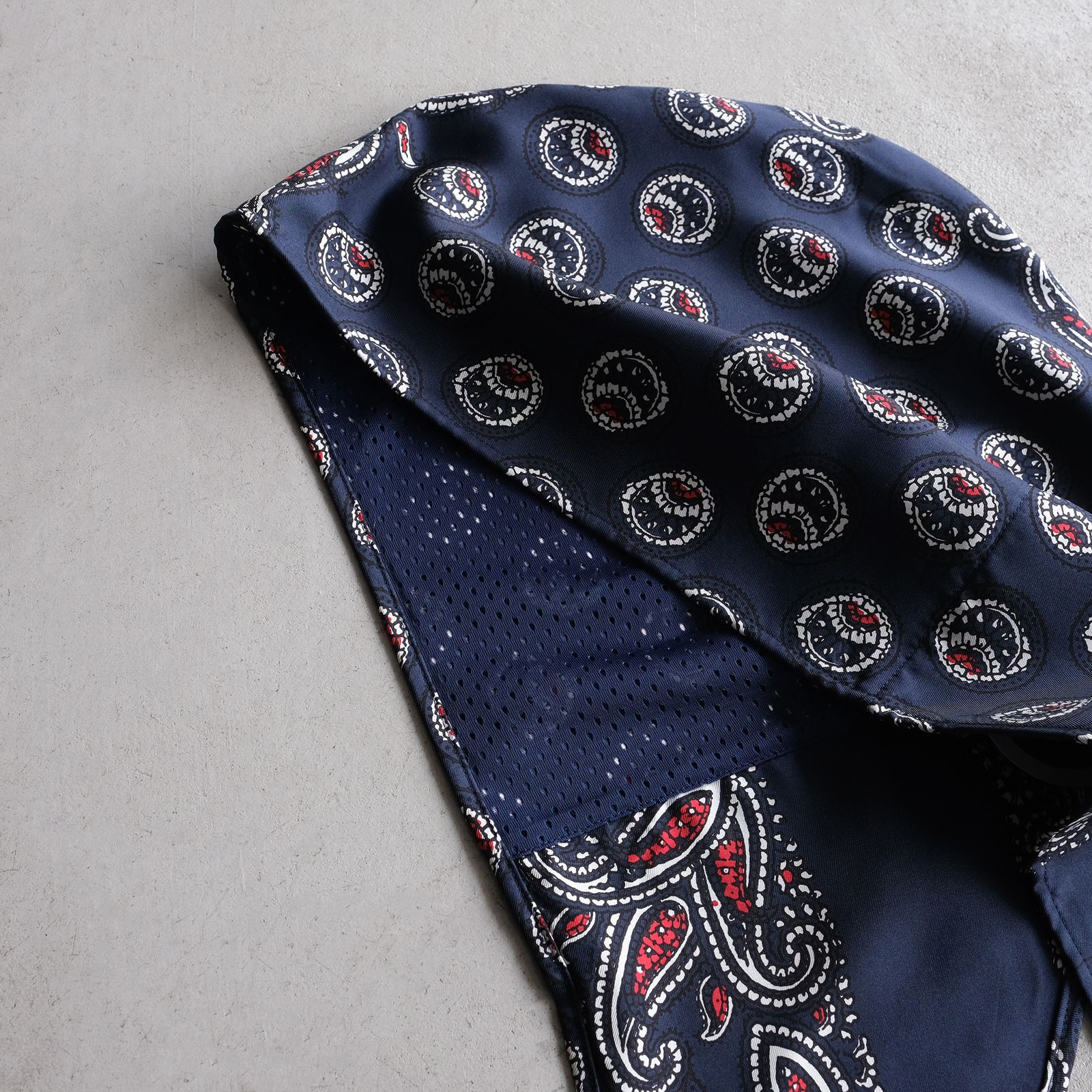 Paisley Silk Hoody Scarf -スカーフ-（Navy / ネイビー）