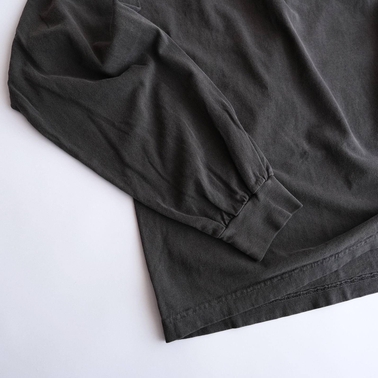 Pigment Black L/S -Tシャツ-（PD Black / ピグメントダイ ブラック）