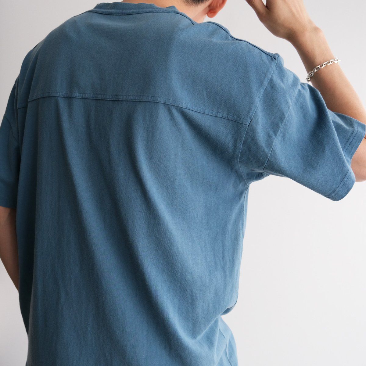 『NATURAL PIGMENT OVERSIZED TEE』-Tシャツ-（BLUE / ブルー）