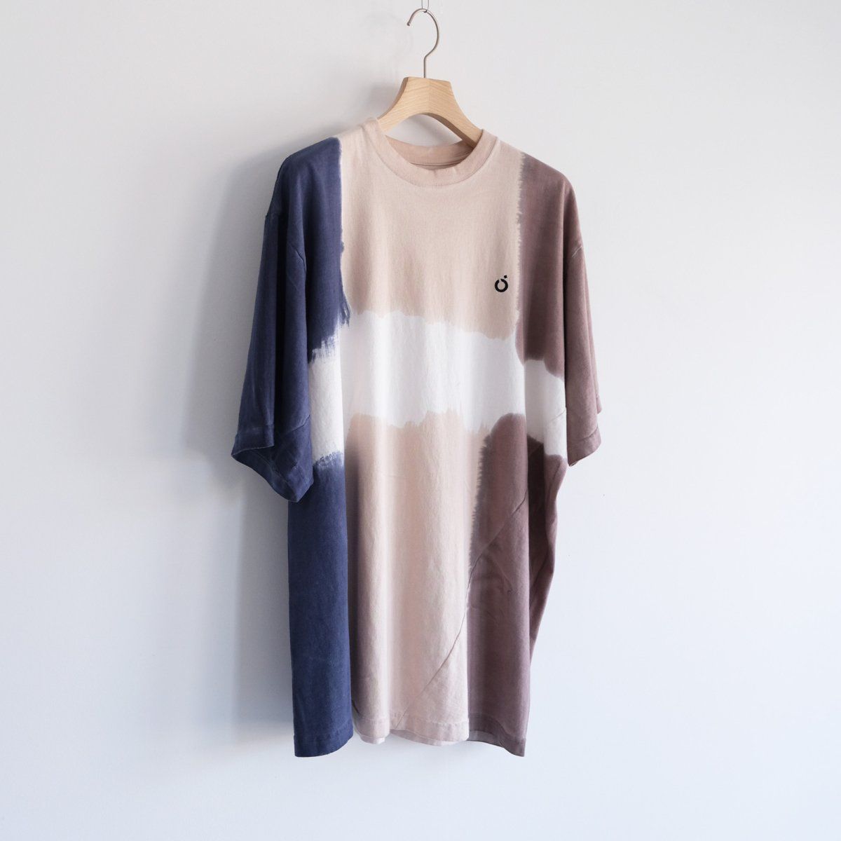 『HAND DYED TWIST TEE』