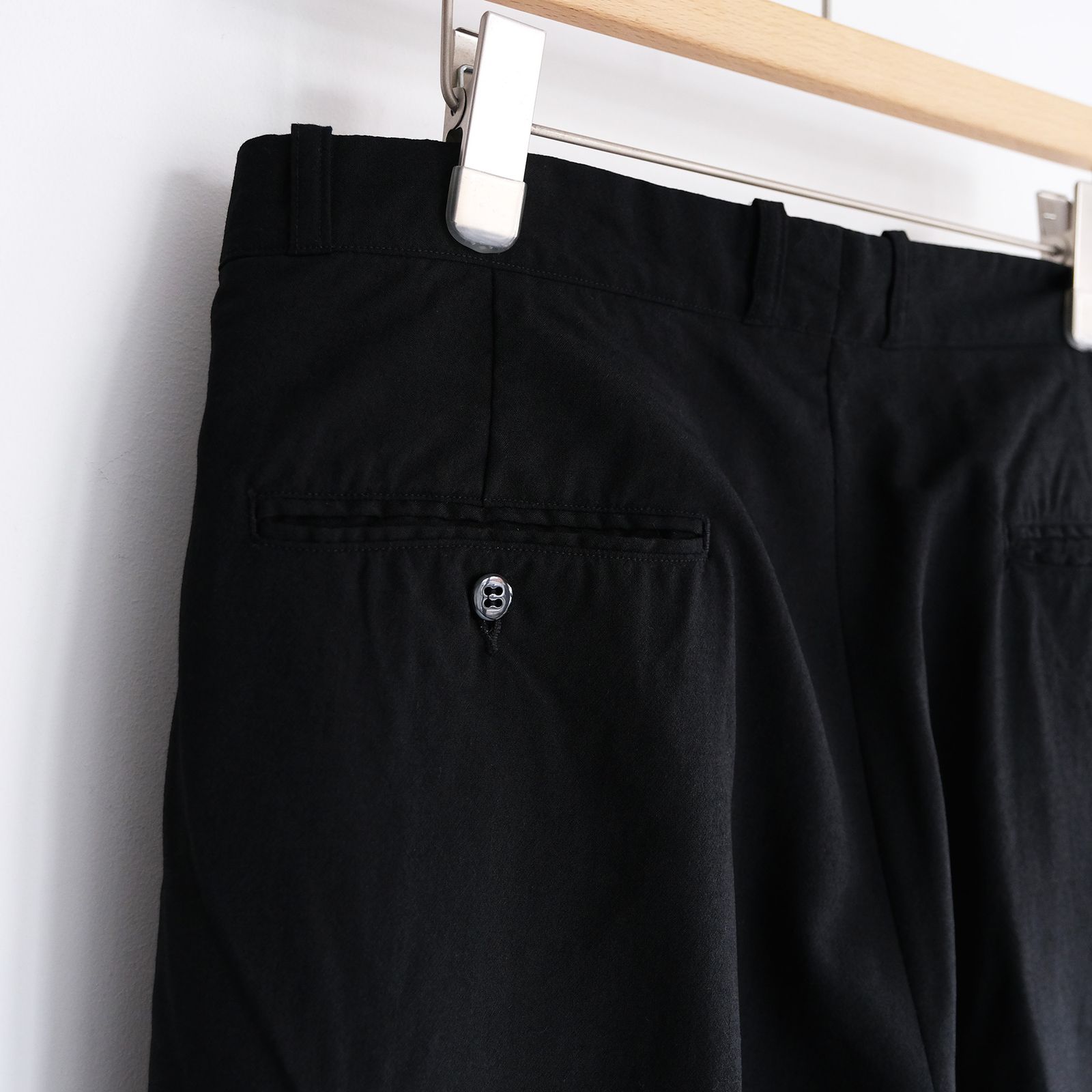Wool 2 Tuck Trousers -パンツ-（Black / ブラック）