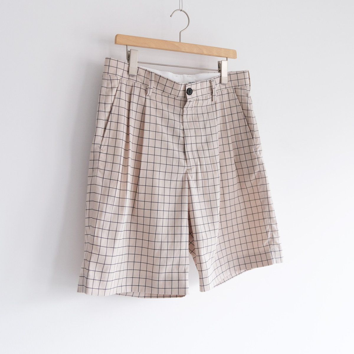 UNIVERSAL PRODUCTS - 『2TUCK LINEN WINDOWPANE CHECK SHORTS』 | STACK STORE