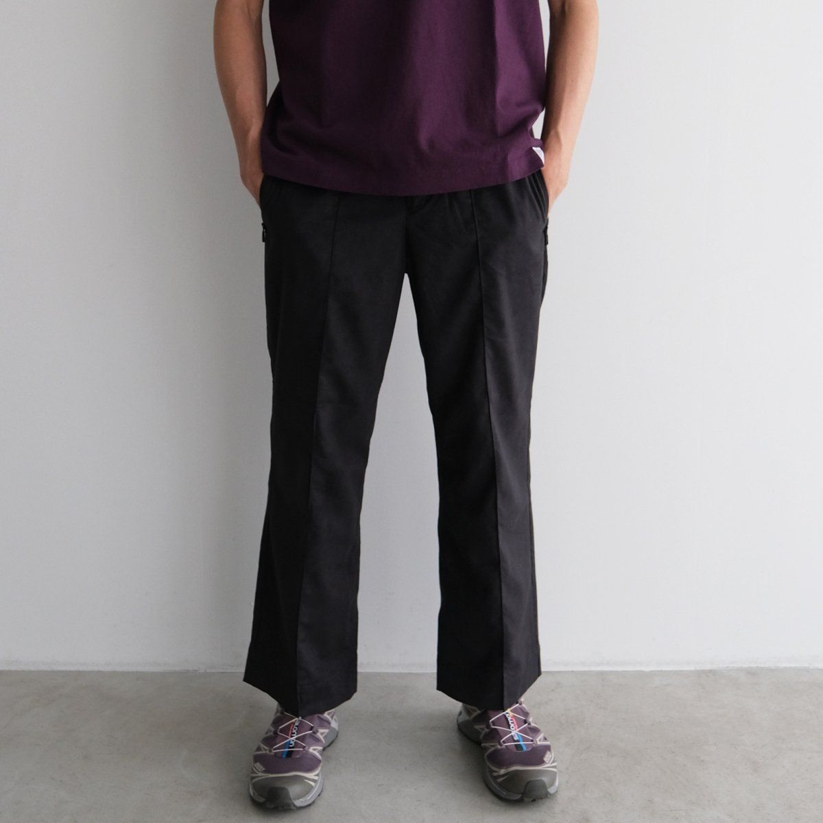 『SOLO SUEDE FLARE PANTS』-パンツ-（BLACK / ブラック）