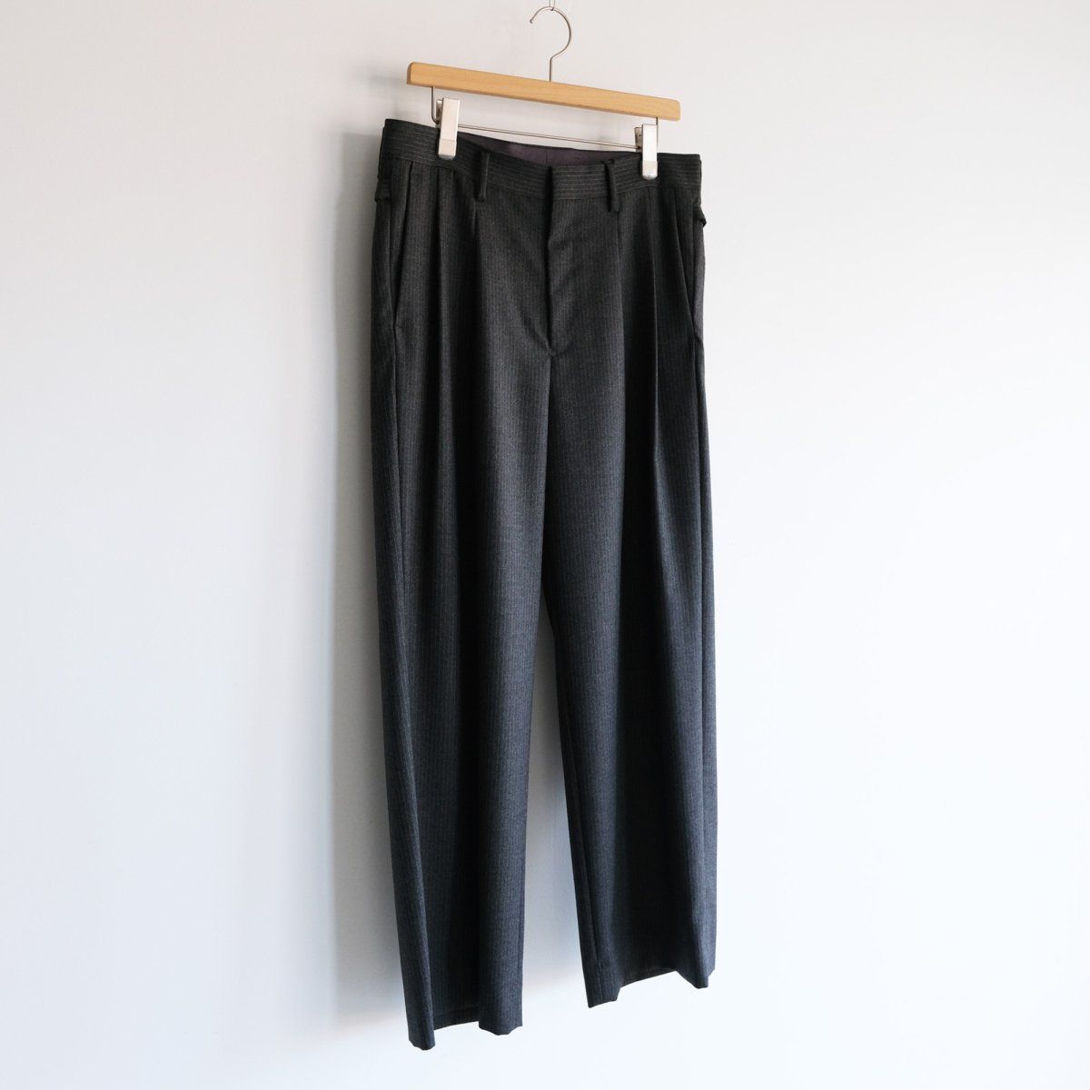 URU - 残り1点『WOOL STRIPE 2 TUCK PANTS』-パンツ-（ GRAY / グレー） | STACK STORE