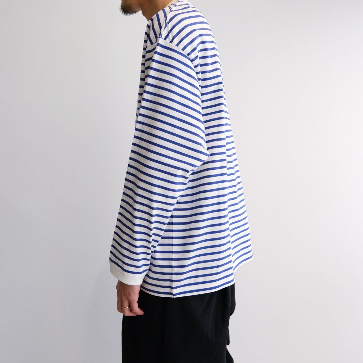 『Qualitee』 - ロングスリーブTシャツ -（ White × Purple Border）