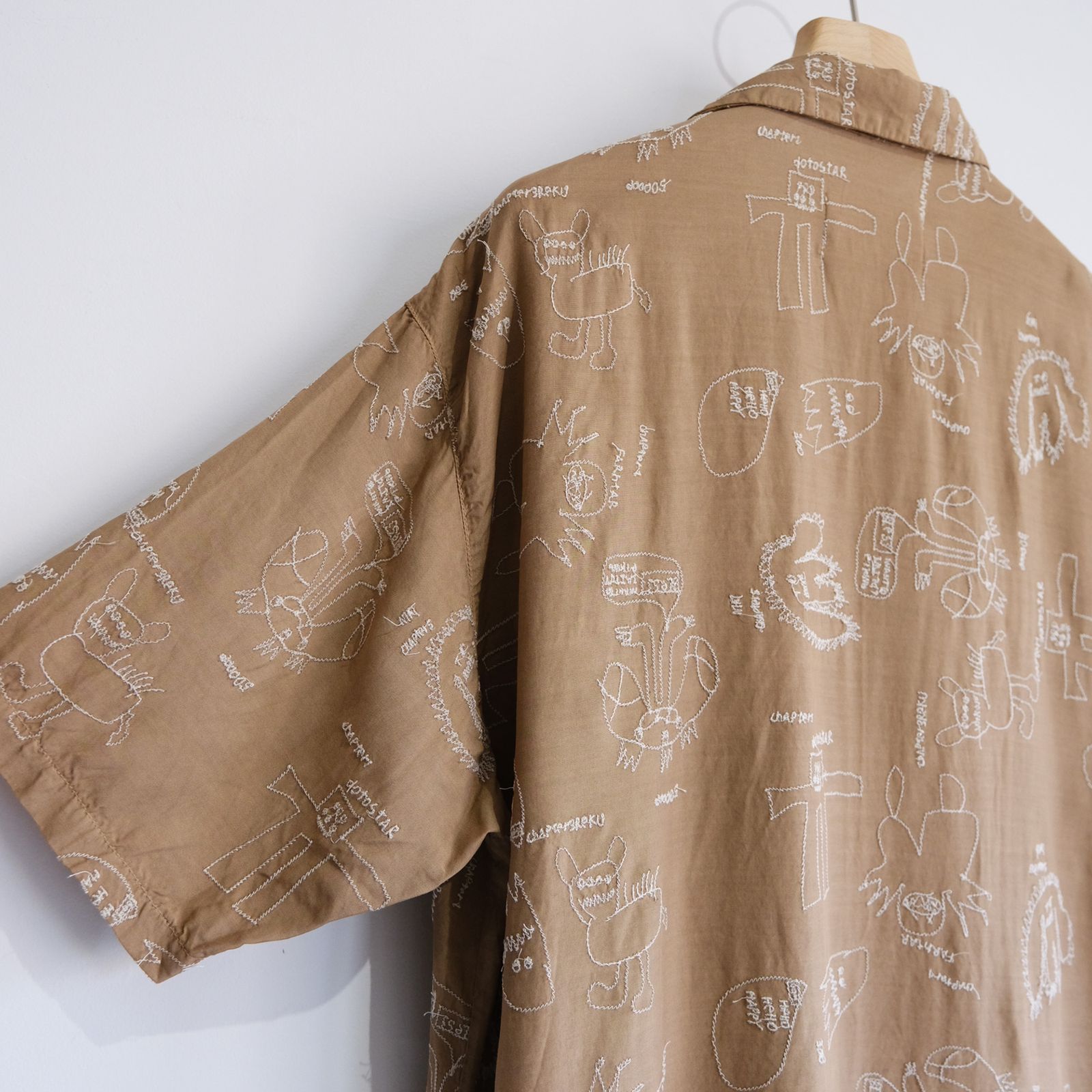 Embroidery Shirt -シャツ-（Beige / ベージュ）