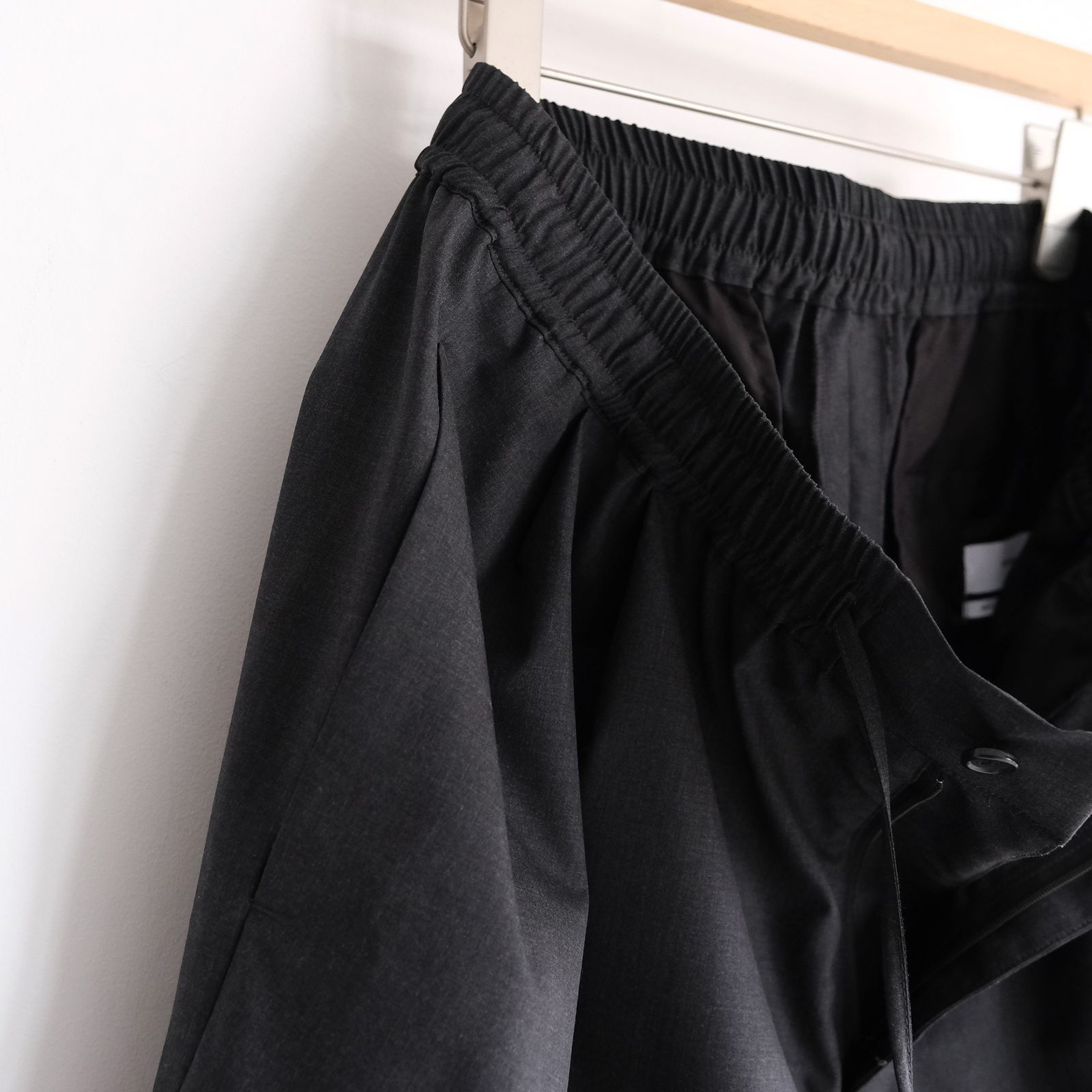 Fine Wool Heather Drawstring Track Shorts -ショーツ-（Charcoal / チャコール）GM261-40323