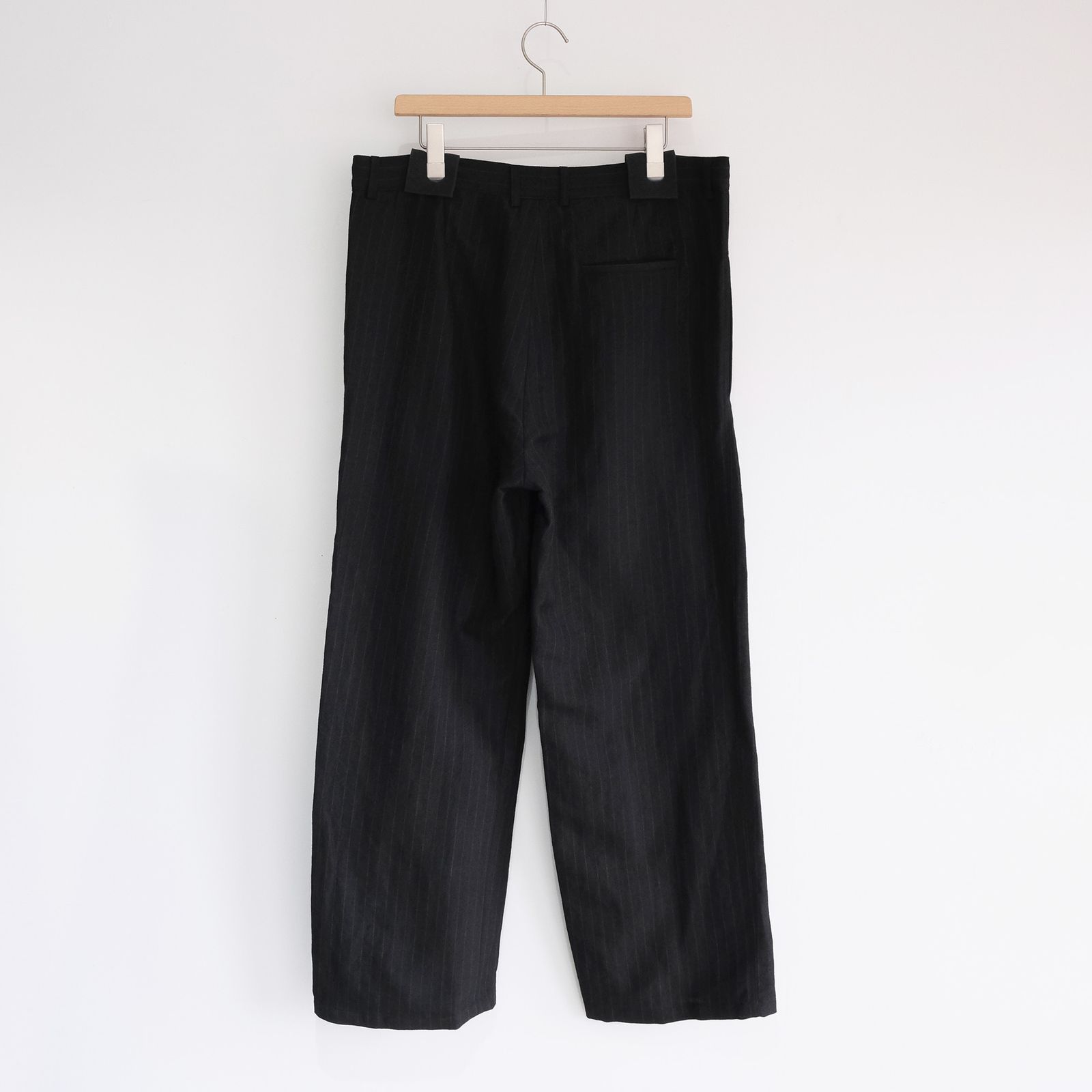 Pin-stripe Trousers -パンツ-（Black / ブラック）
