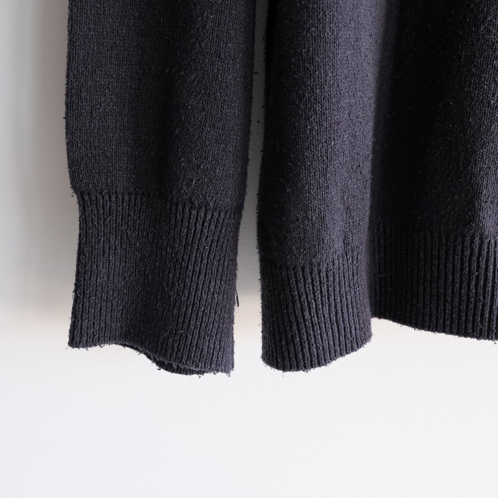 Silk Knit Turtle Neck -ニット-（Dark Navy / ダークネイビー）