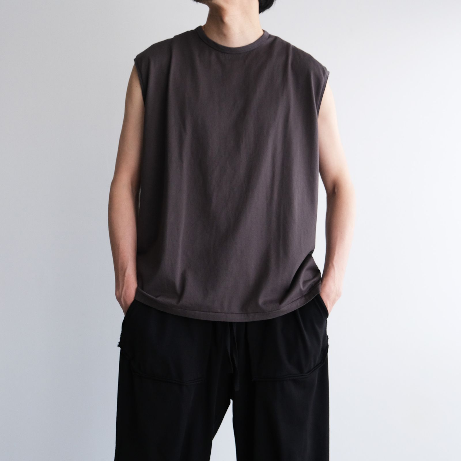 Sleeve Less T-Shirts -タンクトップ-（Charcoal / チャコール）