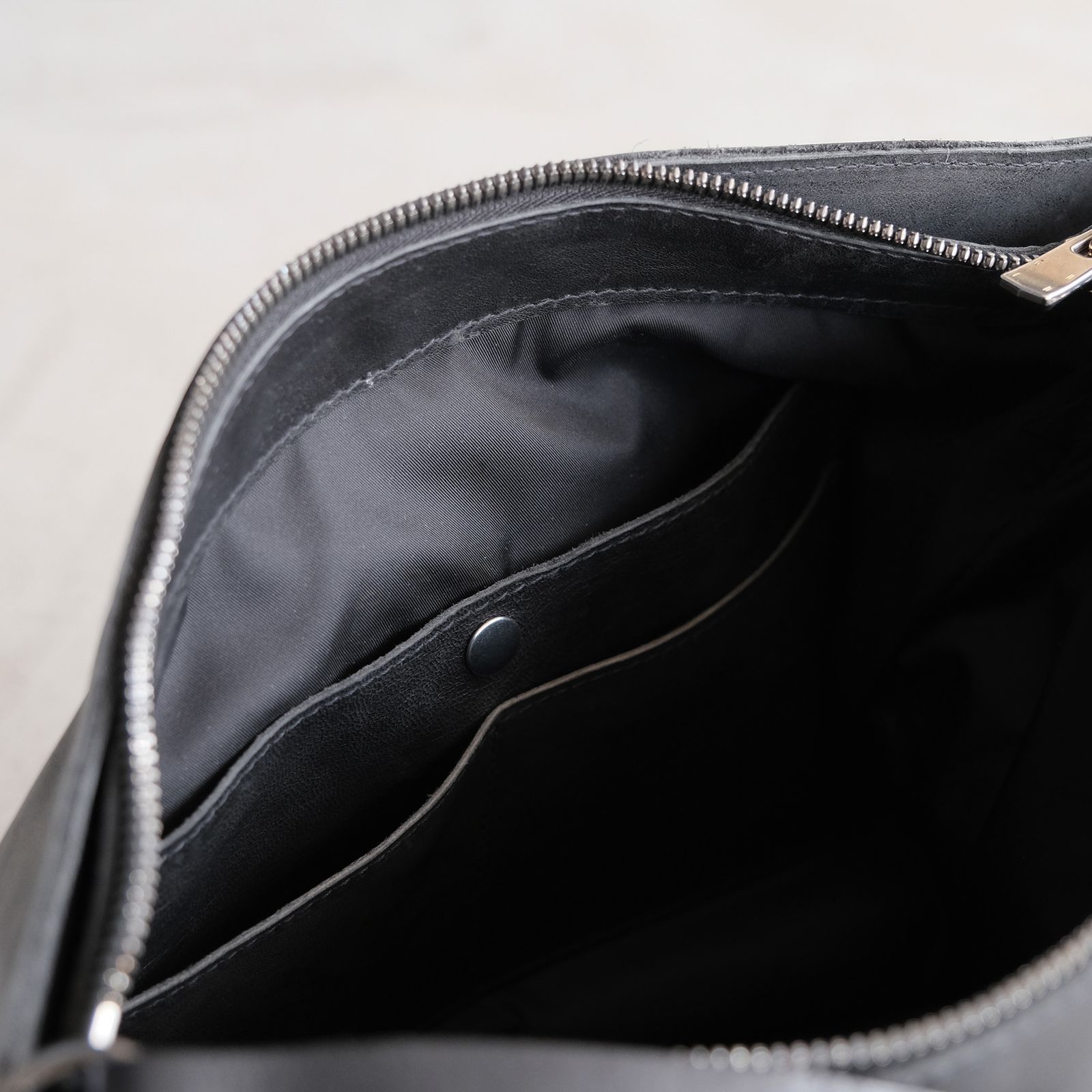 Soft Horse Full Grain Nylon Lining Shoulder Bag -バッグ-（Black / ブラック）