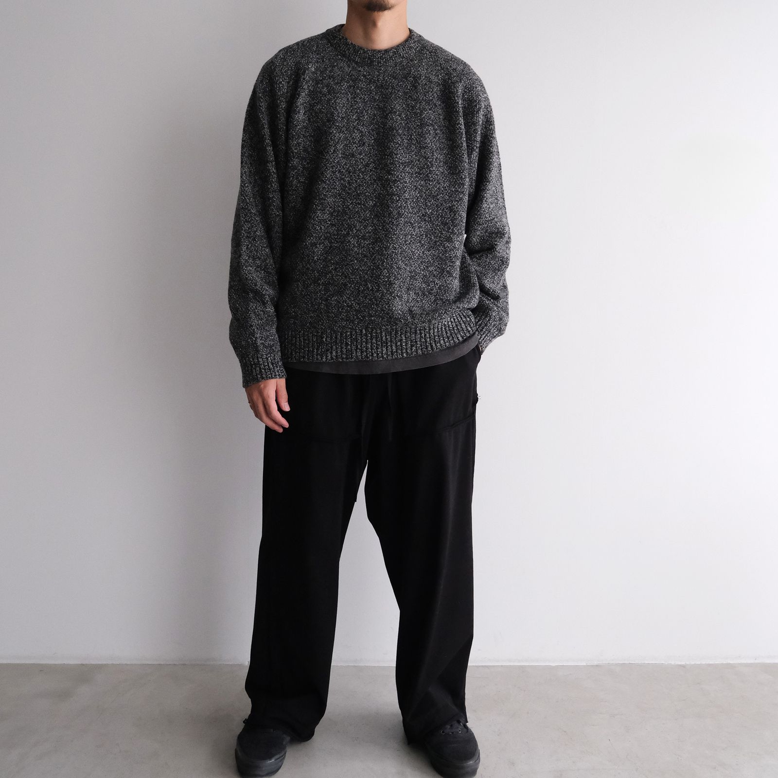 Lambs Wool Crewneck Sweater -ニット-（Charcoal Moku / チャコールモク）