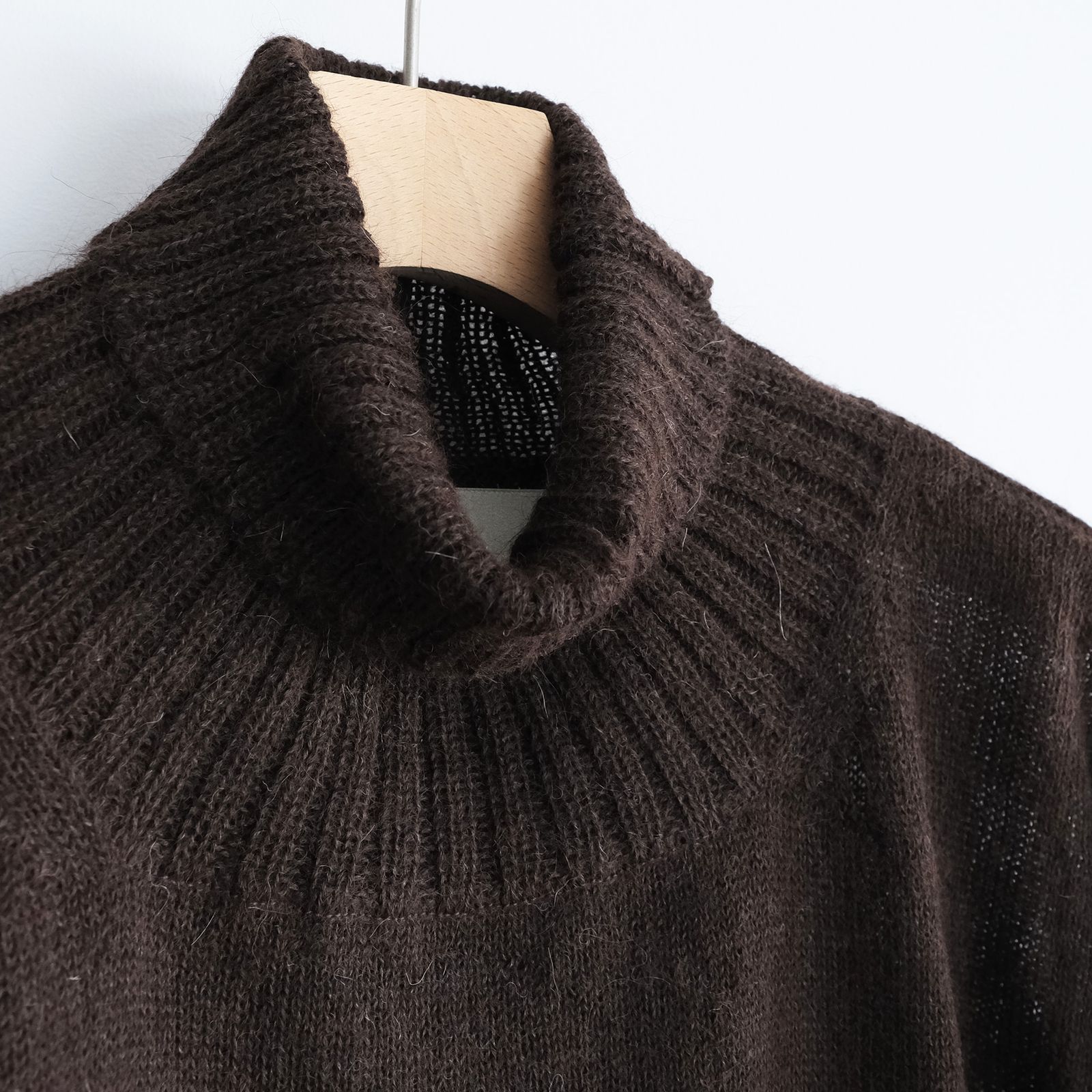 Turtleneck Sweater -ニット-（Brown / ブラウン）