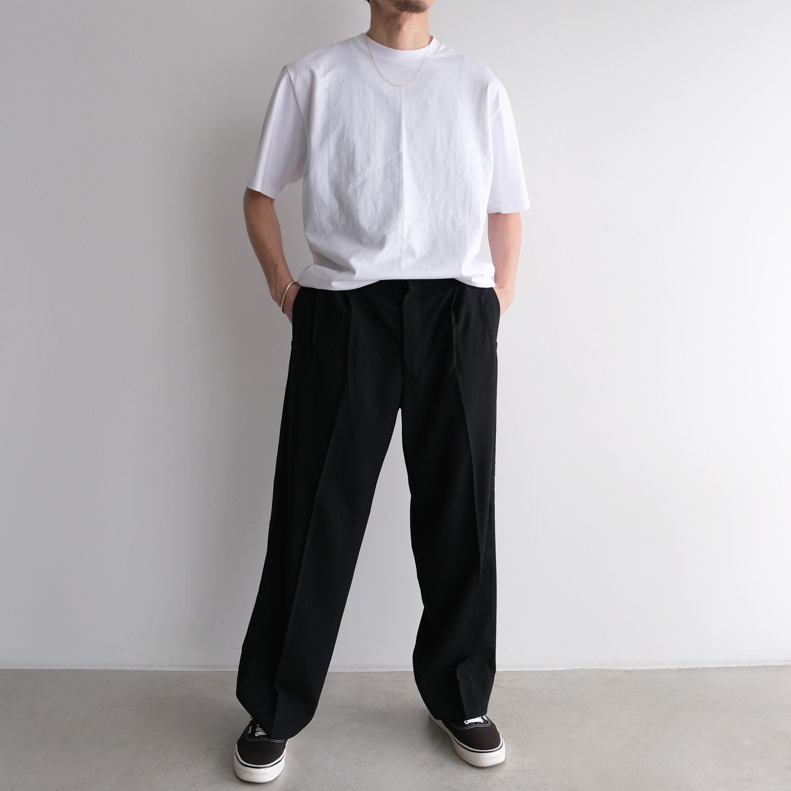 Wool 2 Tuck Trousers -パンツ-（Black / ブラック）