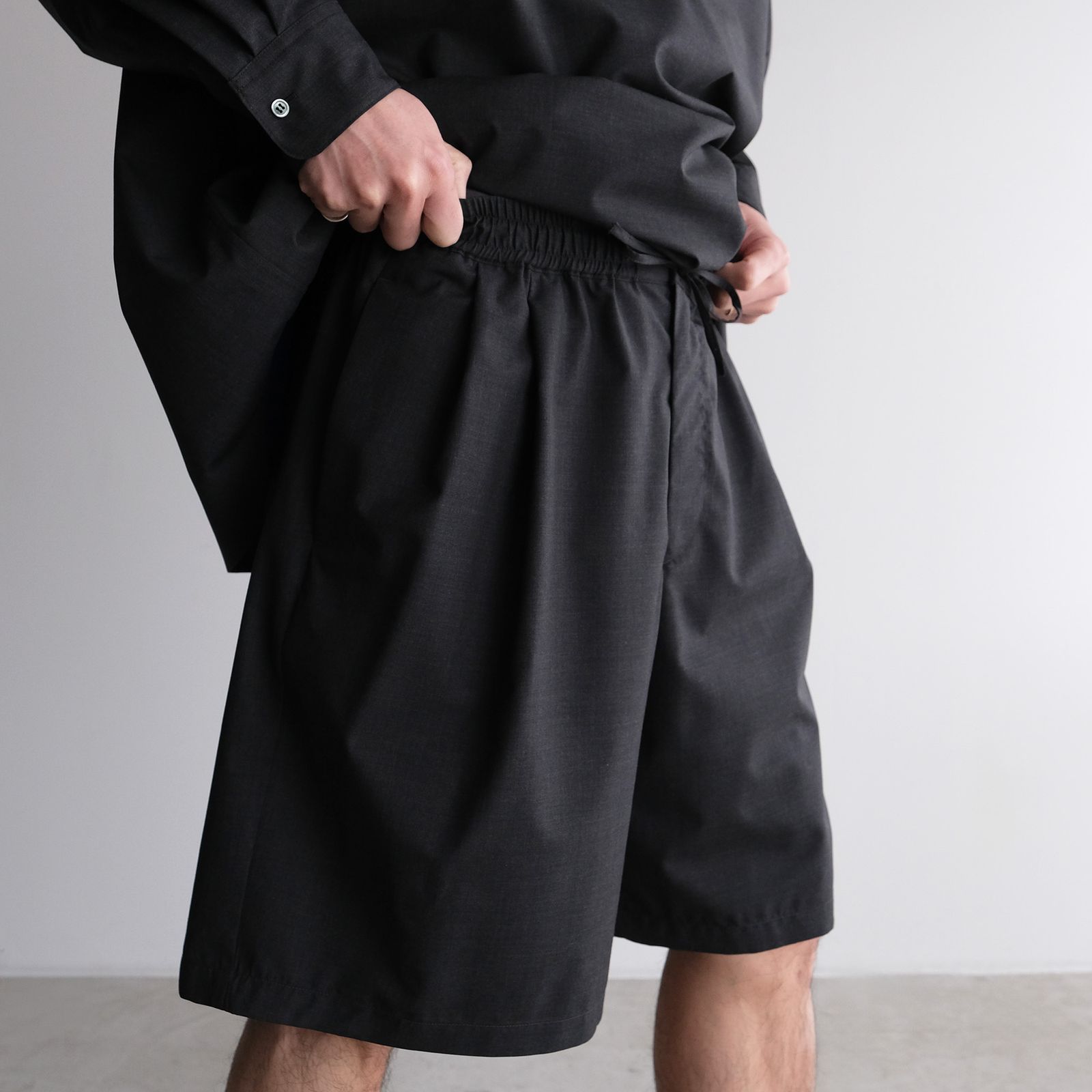 Fine Wool Heather Drawstring Track Shorts -ショーツ-（Charcoal / チャコール）GM261-40323