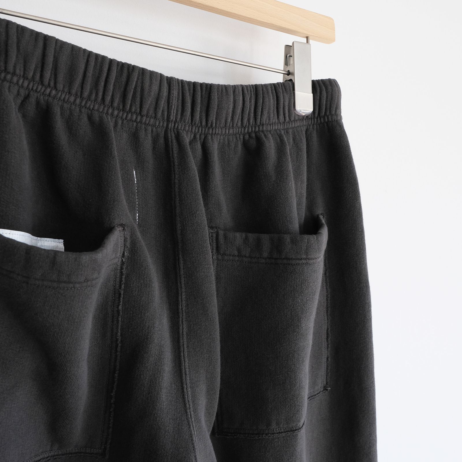 Sweat Pants -パンツ-（Sumikuro / スミクロ）