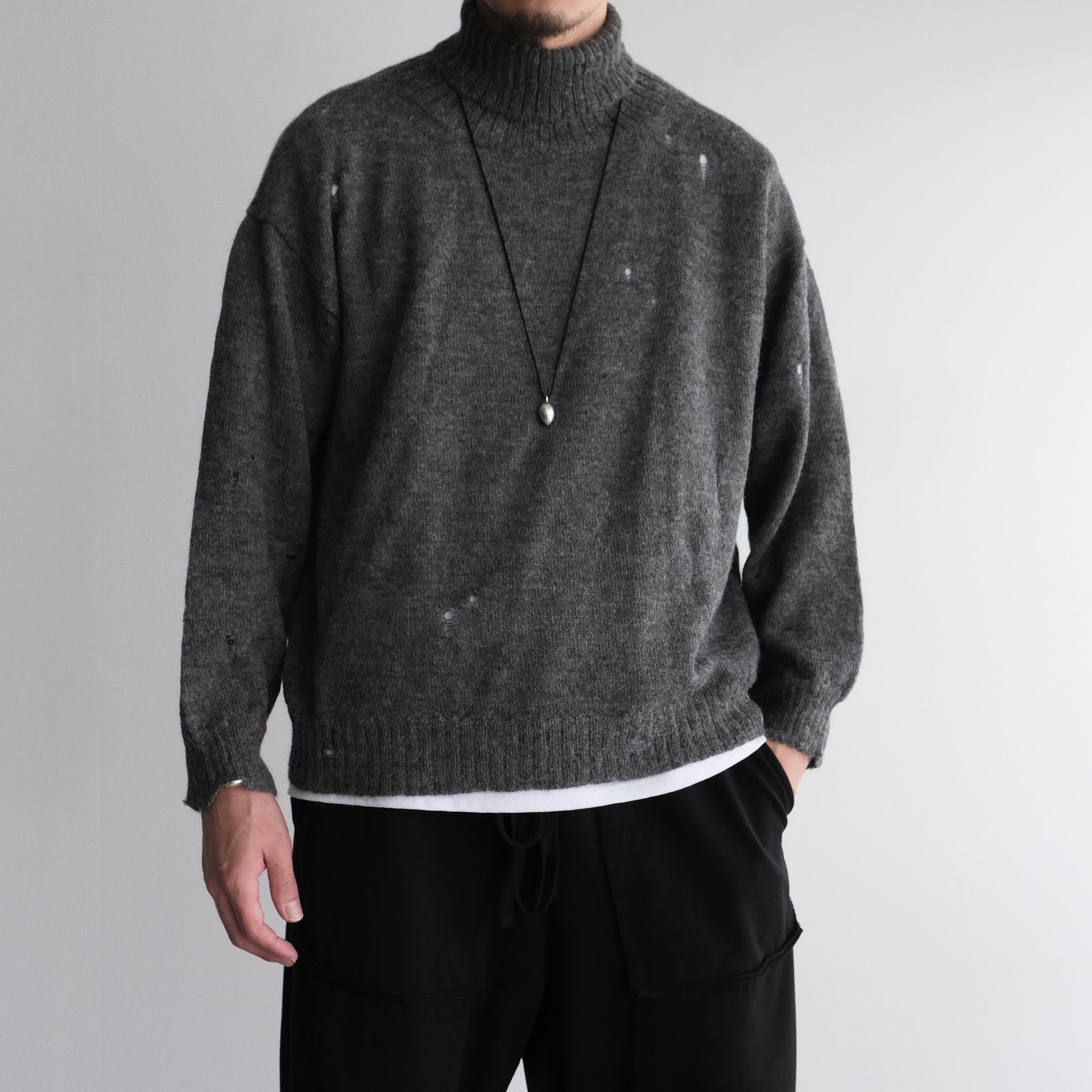 Turtleneck Sweater -ニット-（Gray / グレー）