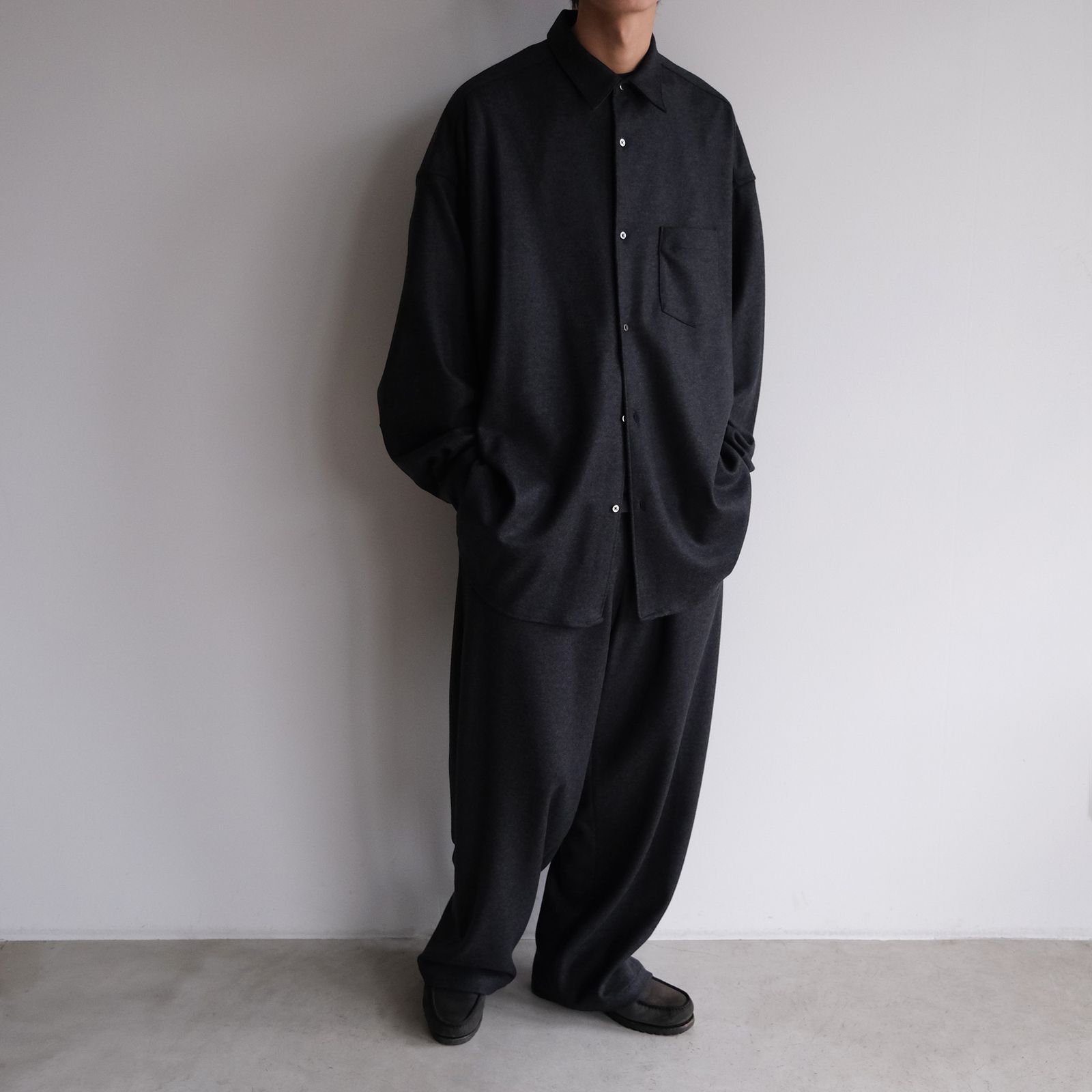 Wool Smooth Flannel Oversized Regular Collar Shirt -シャツ-（Gray / グレー）