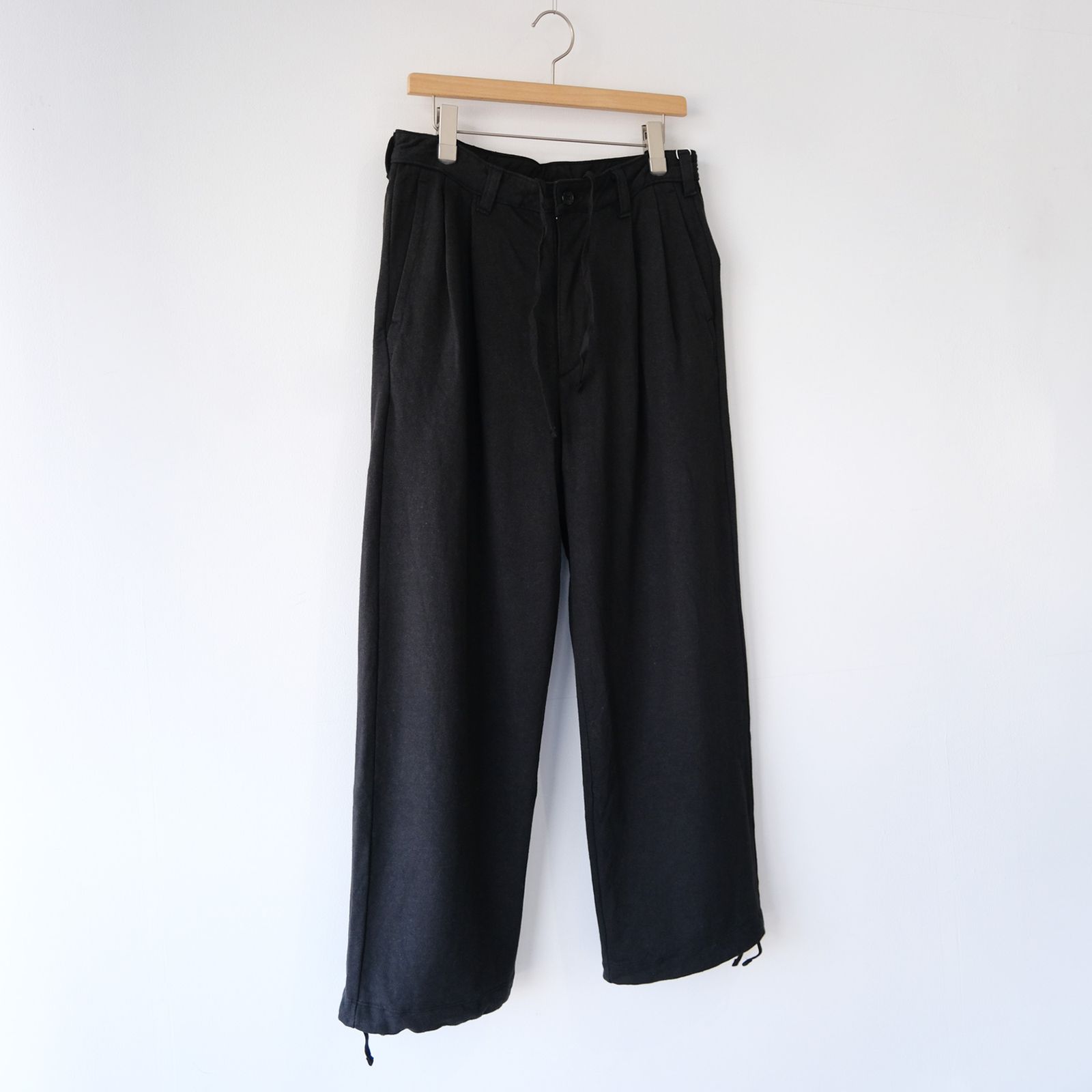 UNIVERSAL PRODUCTS - Phatee Hemp Sweat Trousers -トラウザース