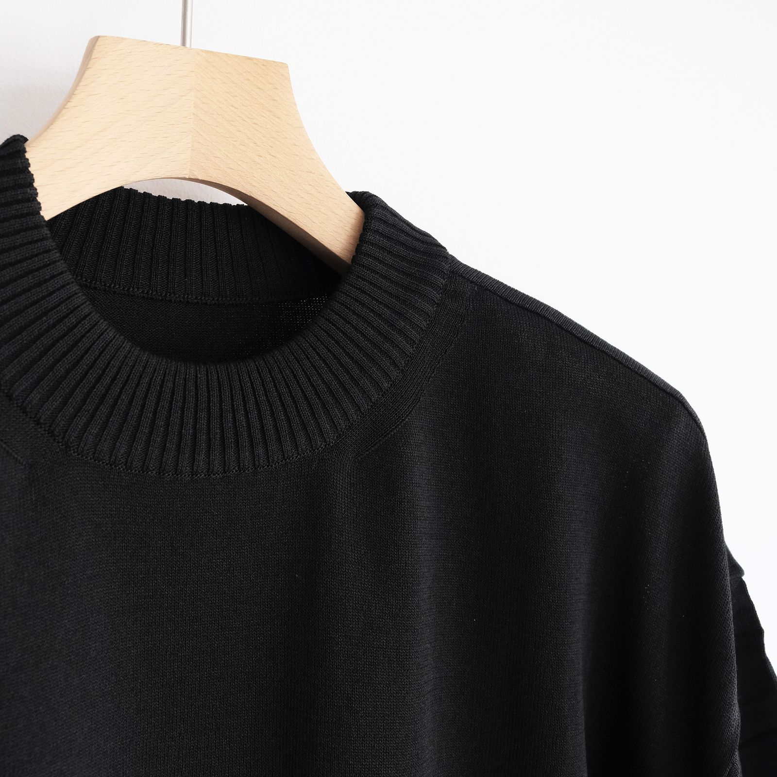 "Shirring" Sleeve Knit -ニット-（Black / ブラック）