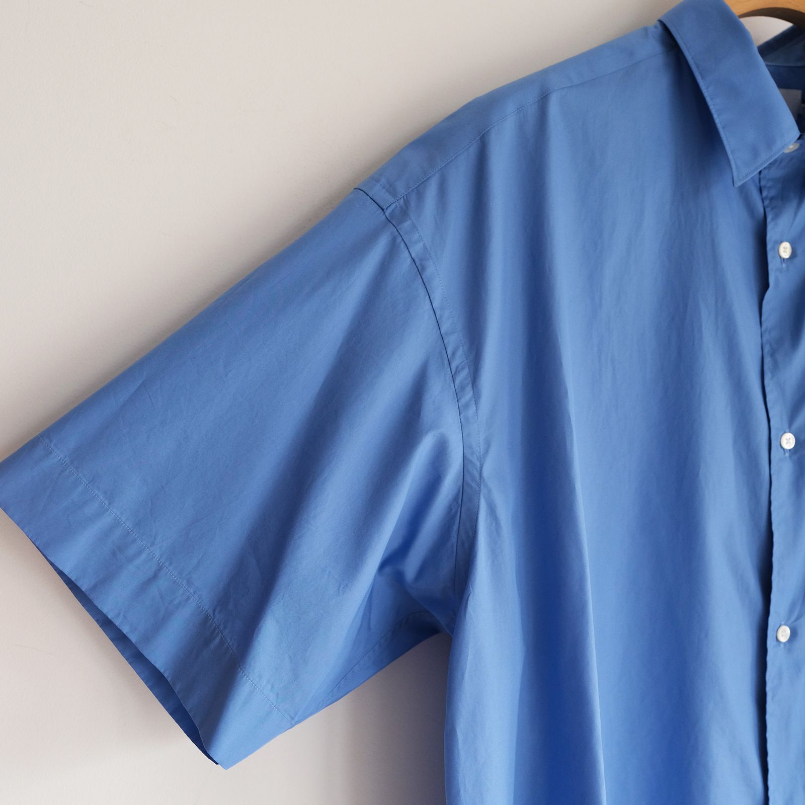 Broad S/S Oversized Regular Collar Shirt -シャツ-（Blue / ブルー）GM261-50003B